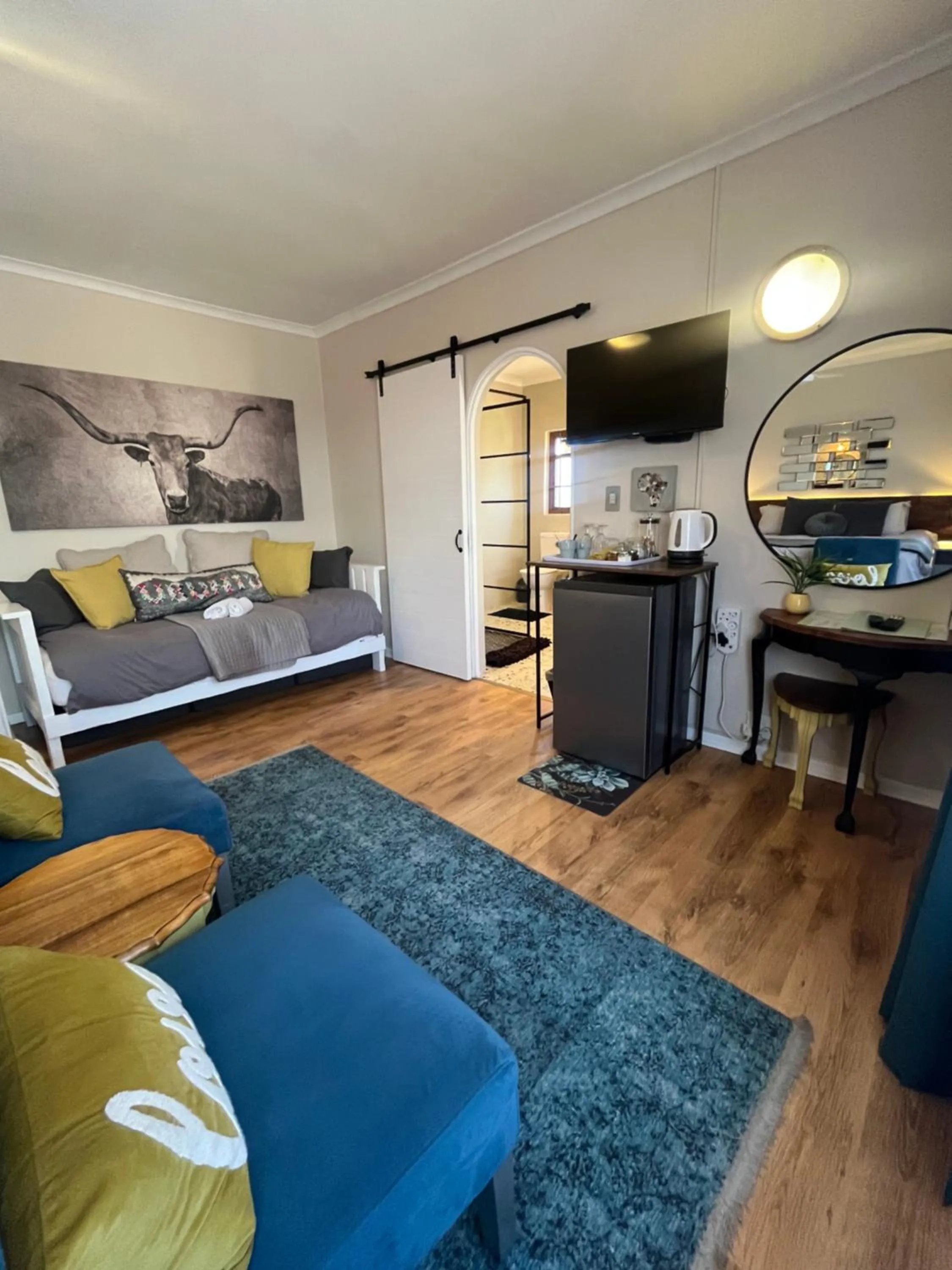 Bed in Dolphin Circle Bed and Breakfast