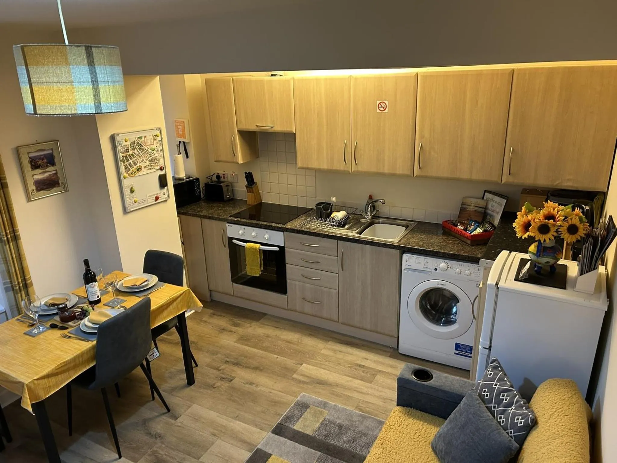 Kitchen or kitchenette in Chapel St Apartments