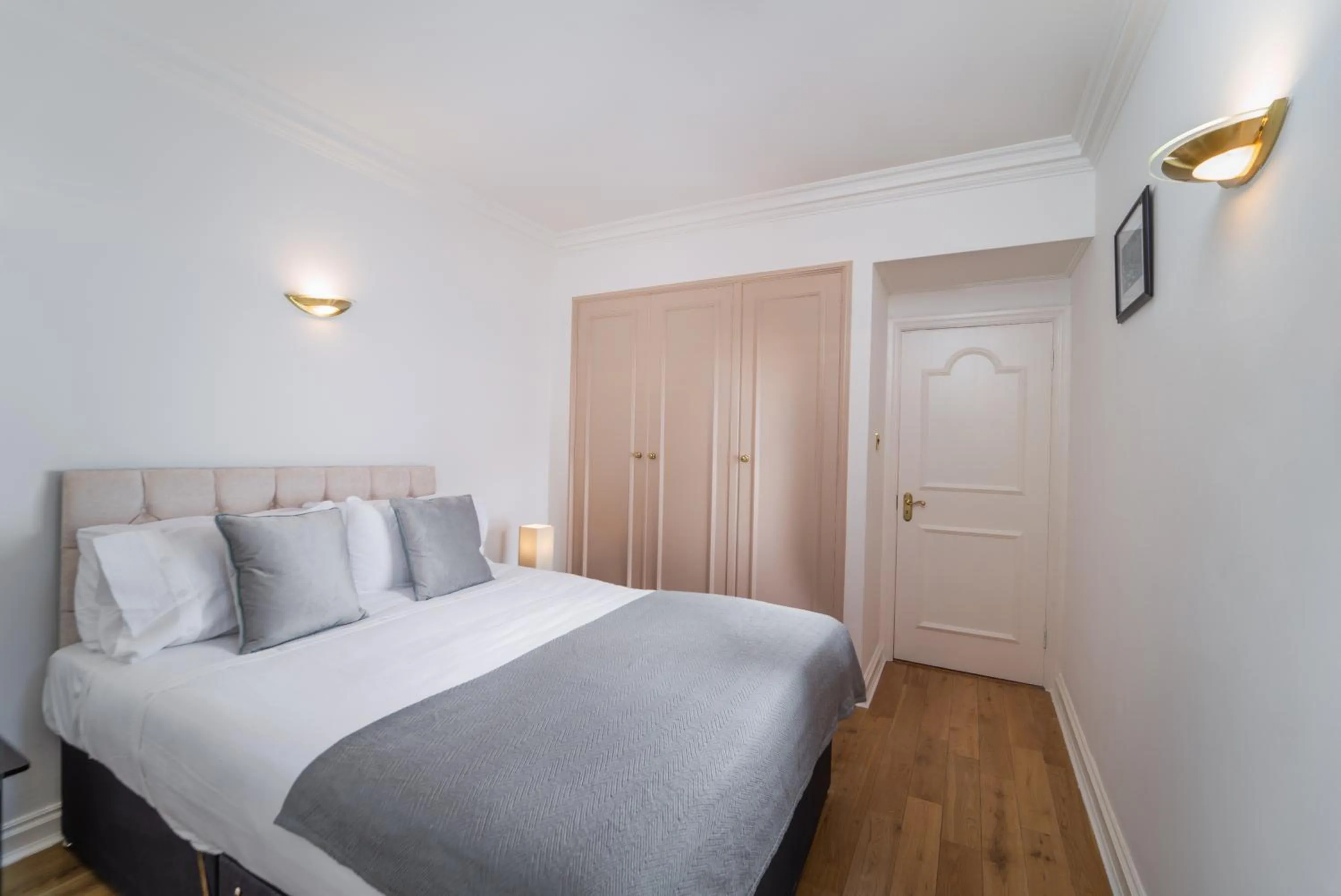 Bed in Stay in bond street