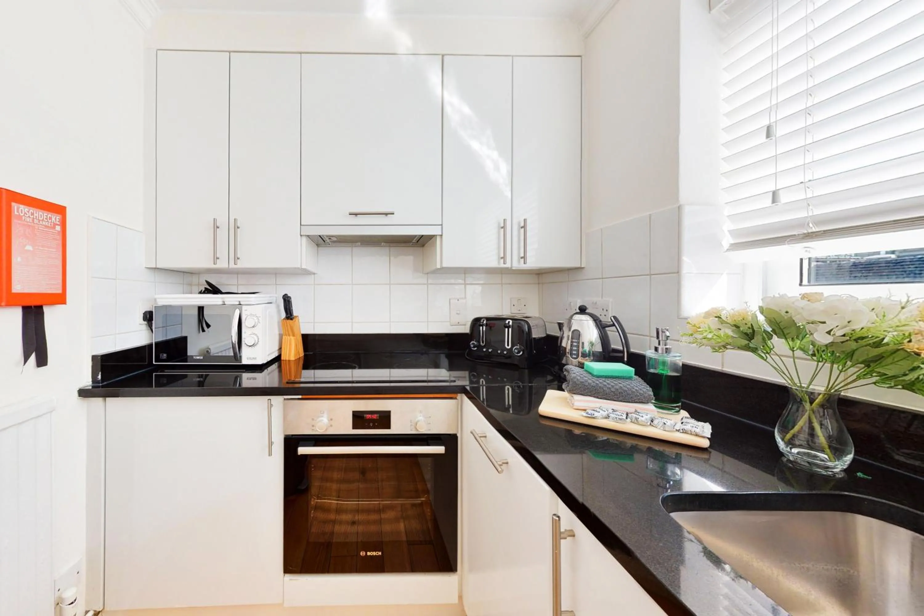 Kitchen or kitchenette in Stay in bond street