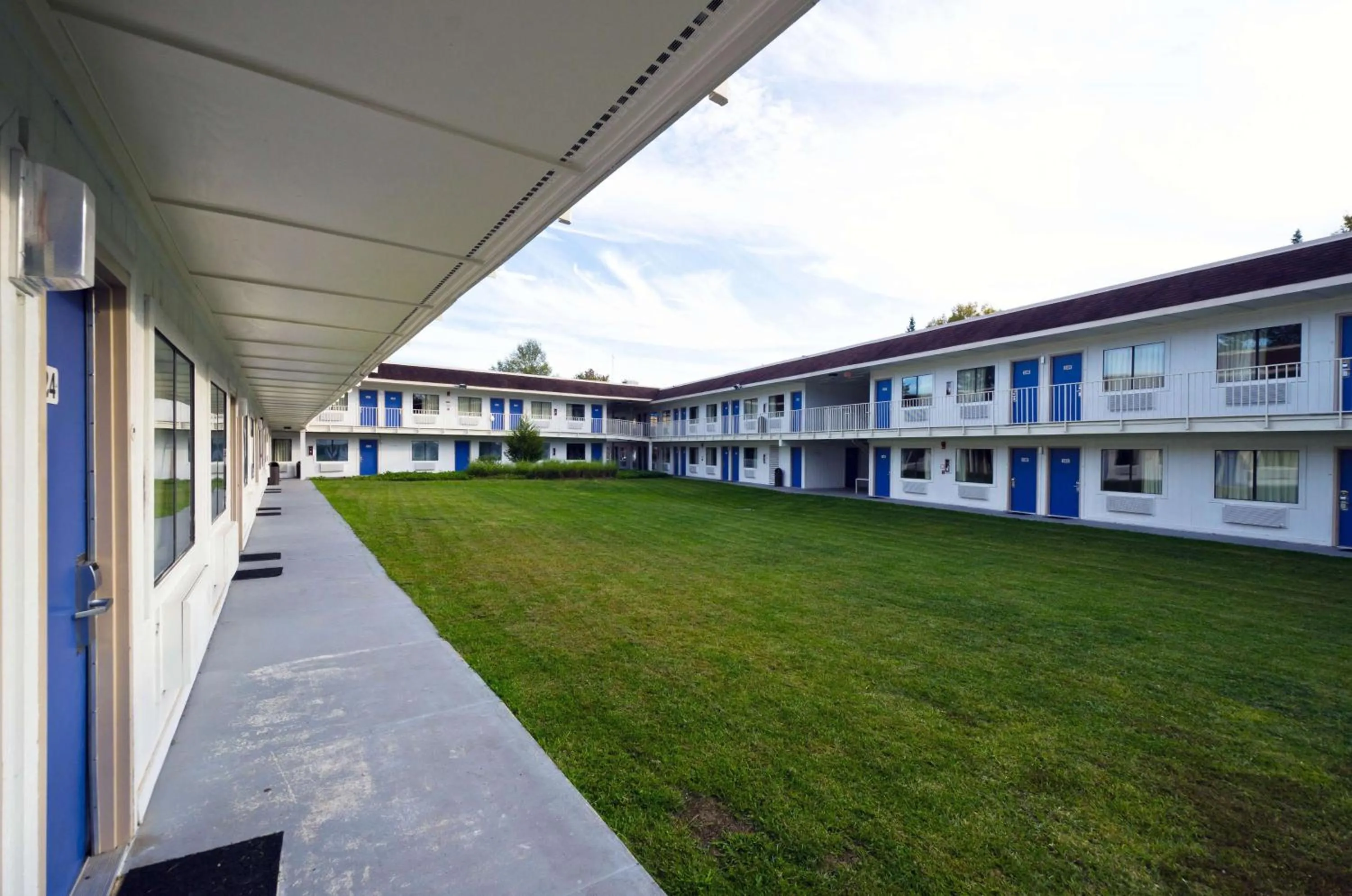 Property building in Motel 6-Camp Springs, DC - South Camp Springs