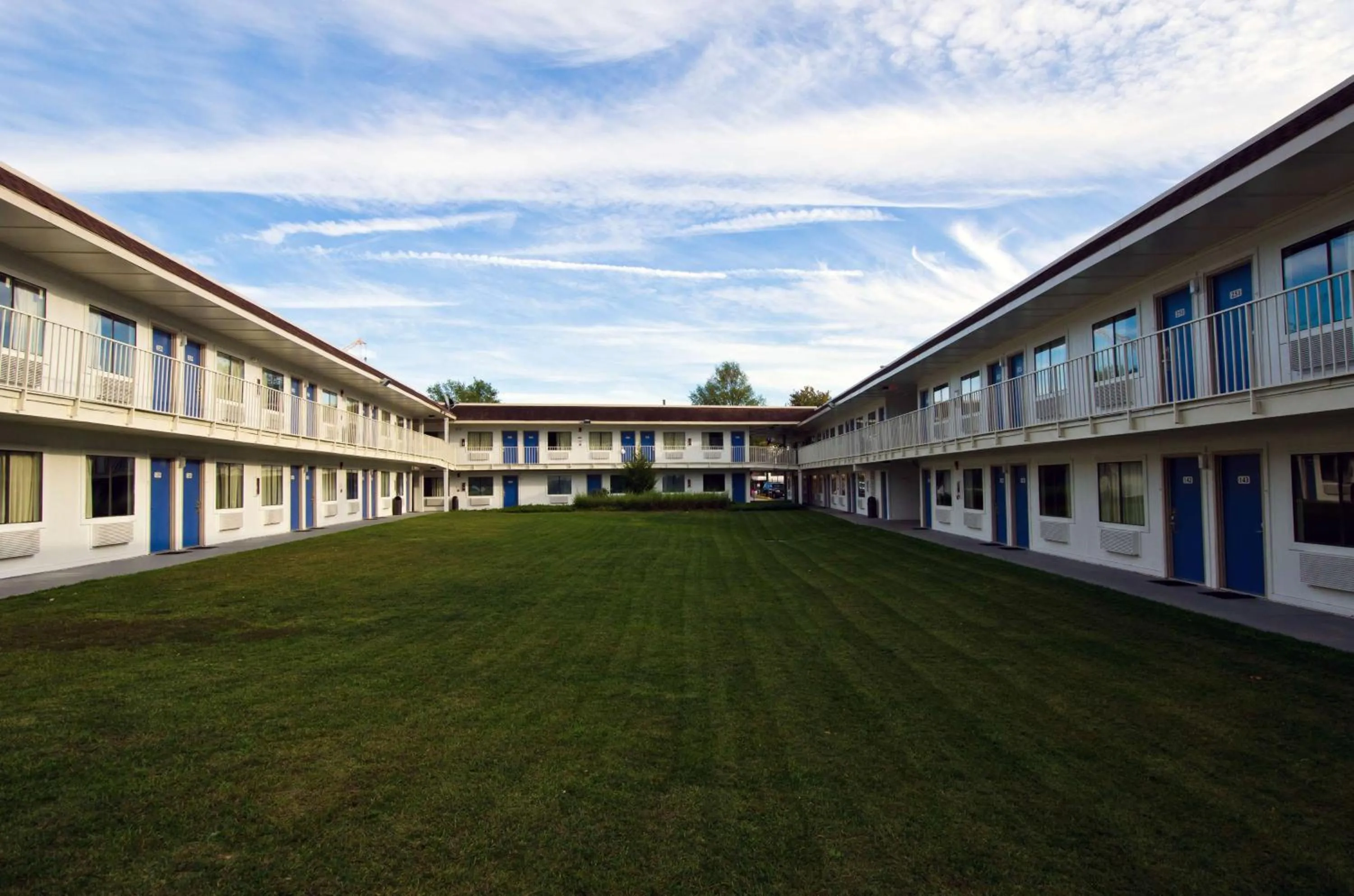 Property building in Motel 6-Camp Springs, DC - South Camp Springs
