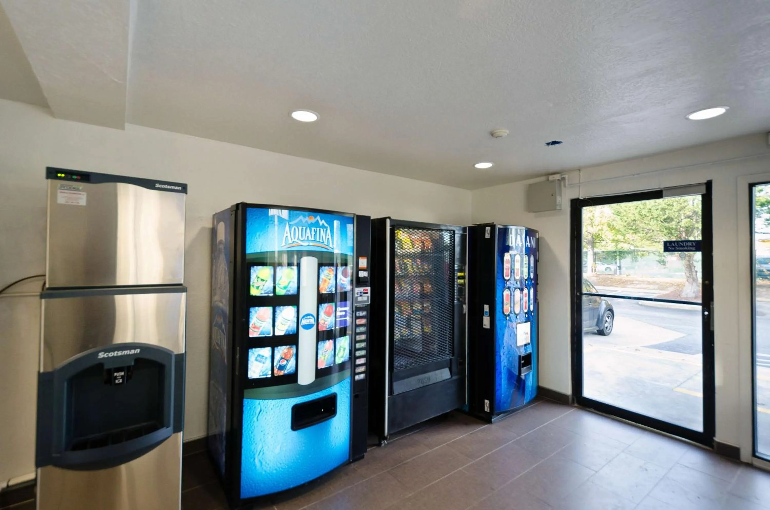 On site in Motel 6-Camp Springs, DC - South Camp Springs