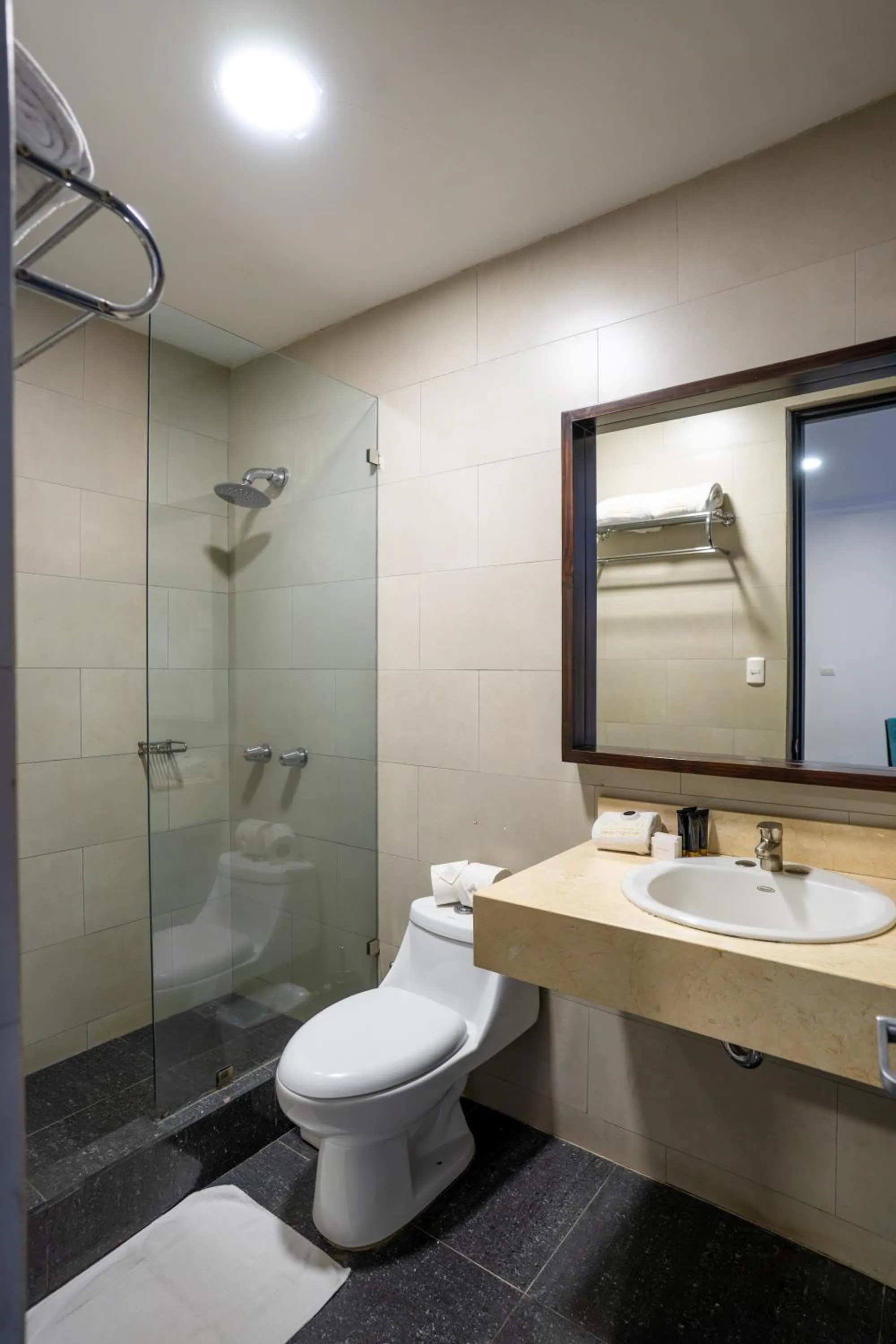 Bathroom in KC Hotel San Jose