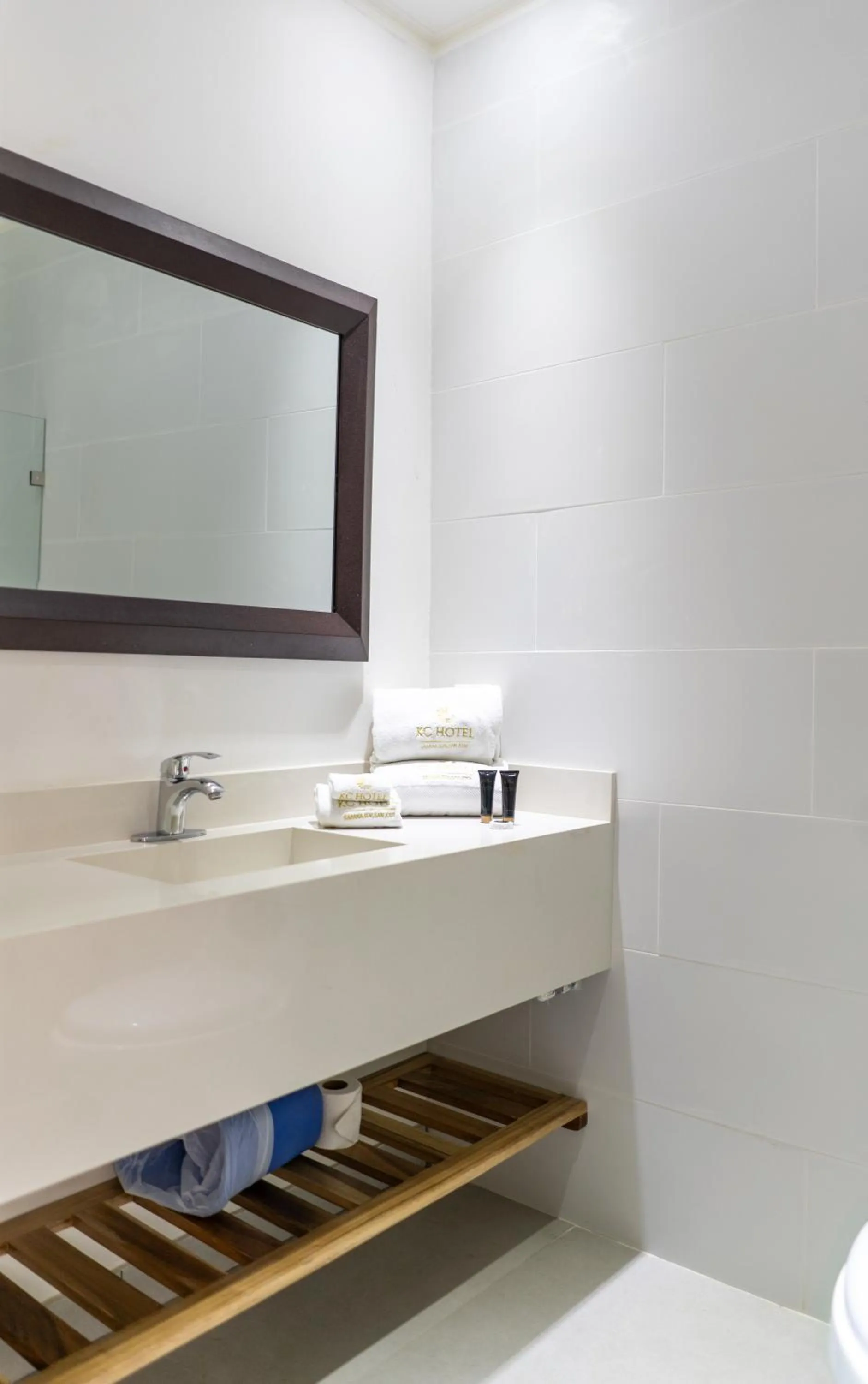 Bathroom in KC Hotel San Jose