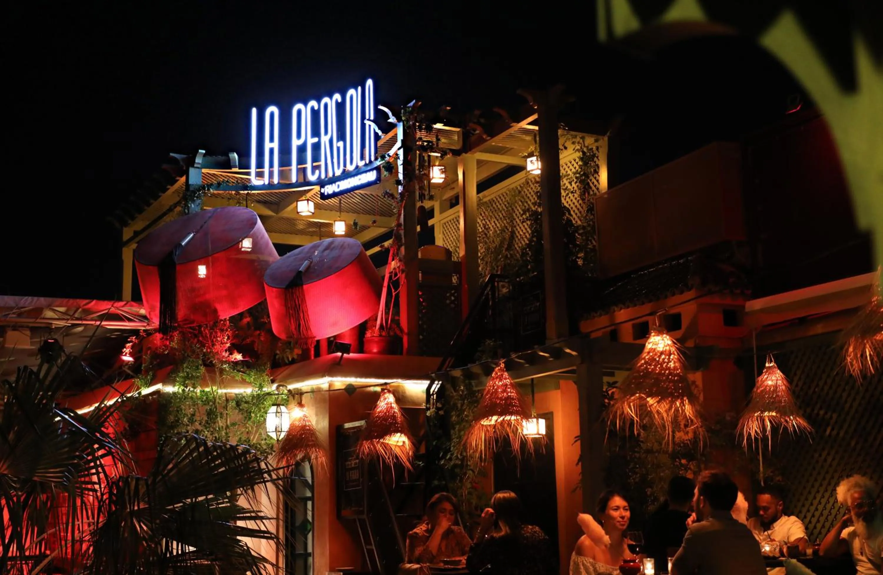 Restaurant/places to eat in Riad Monceau