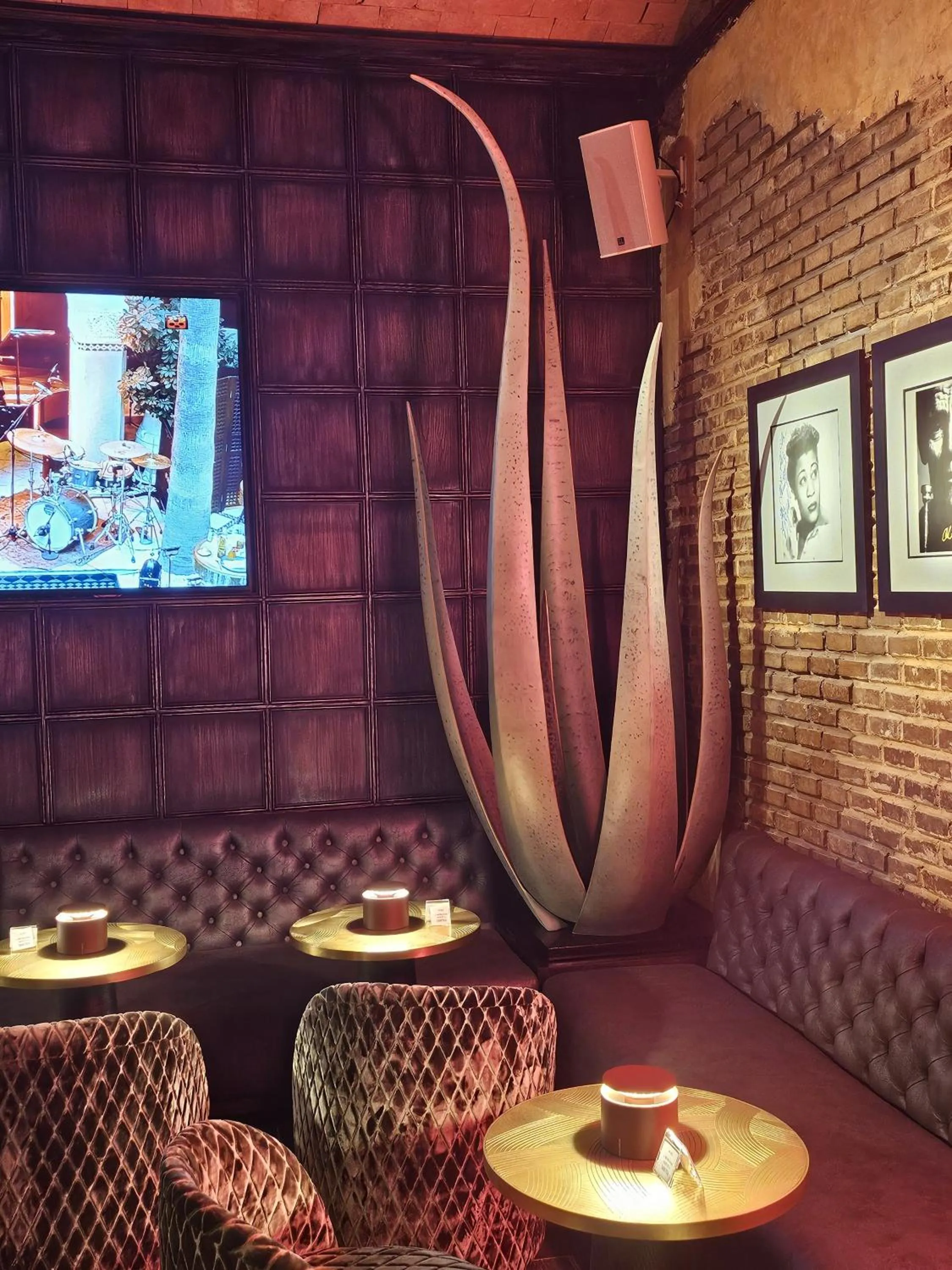 Restaurant/places to eat in Riad Monceau