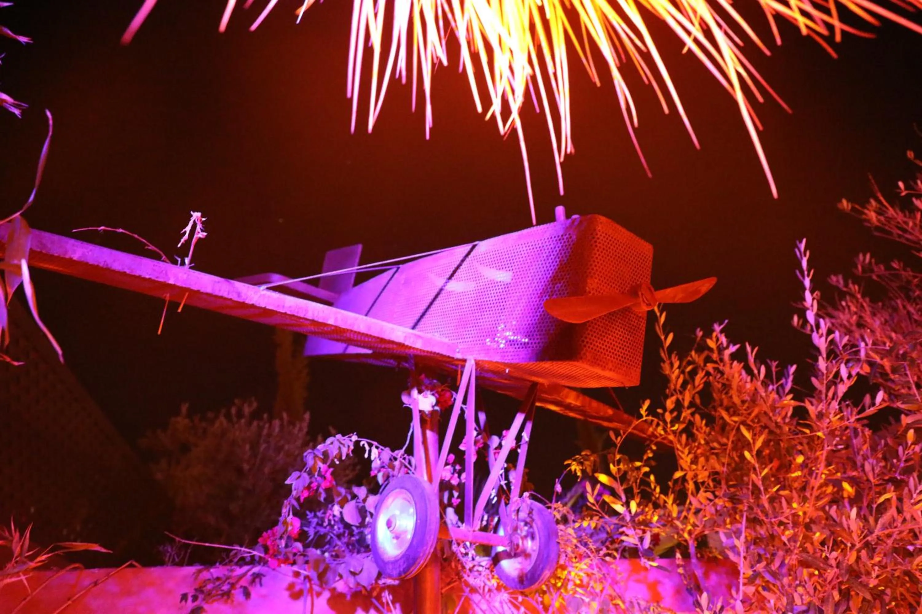 Restaurant/places to eat in Riad Monceau