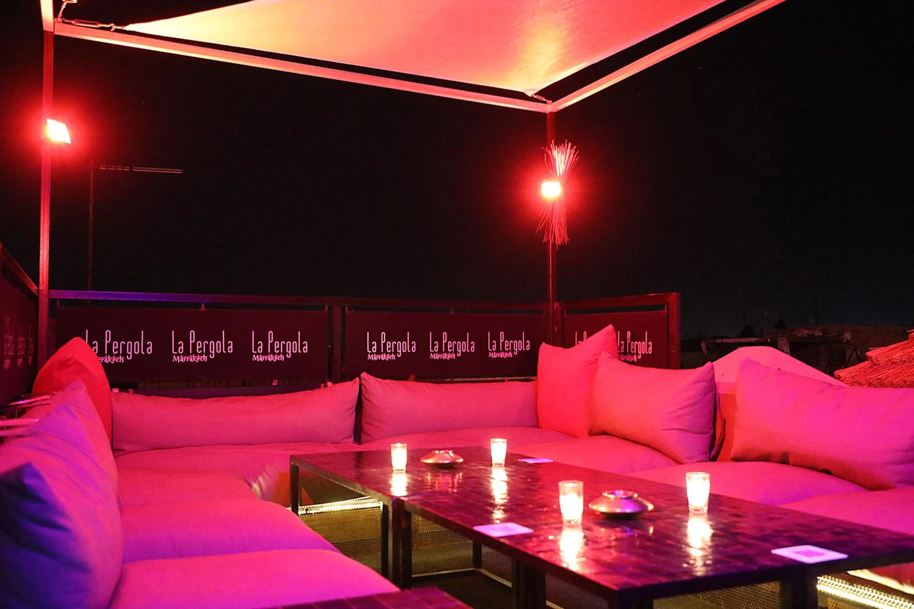 Restaurant/places to eat in Riad Monceau