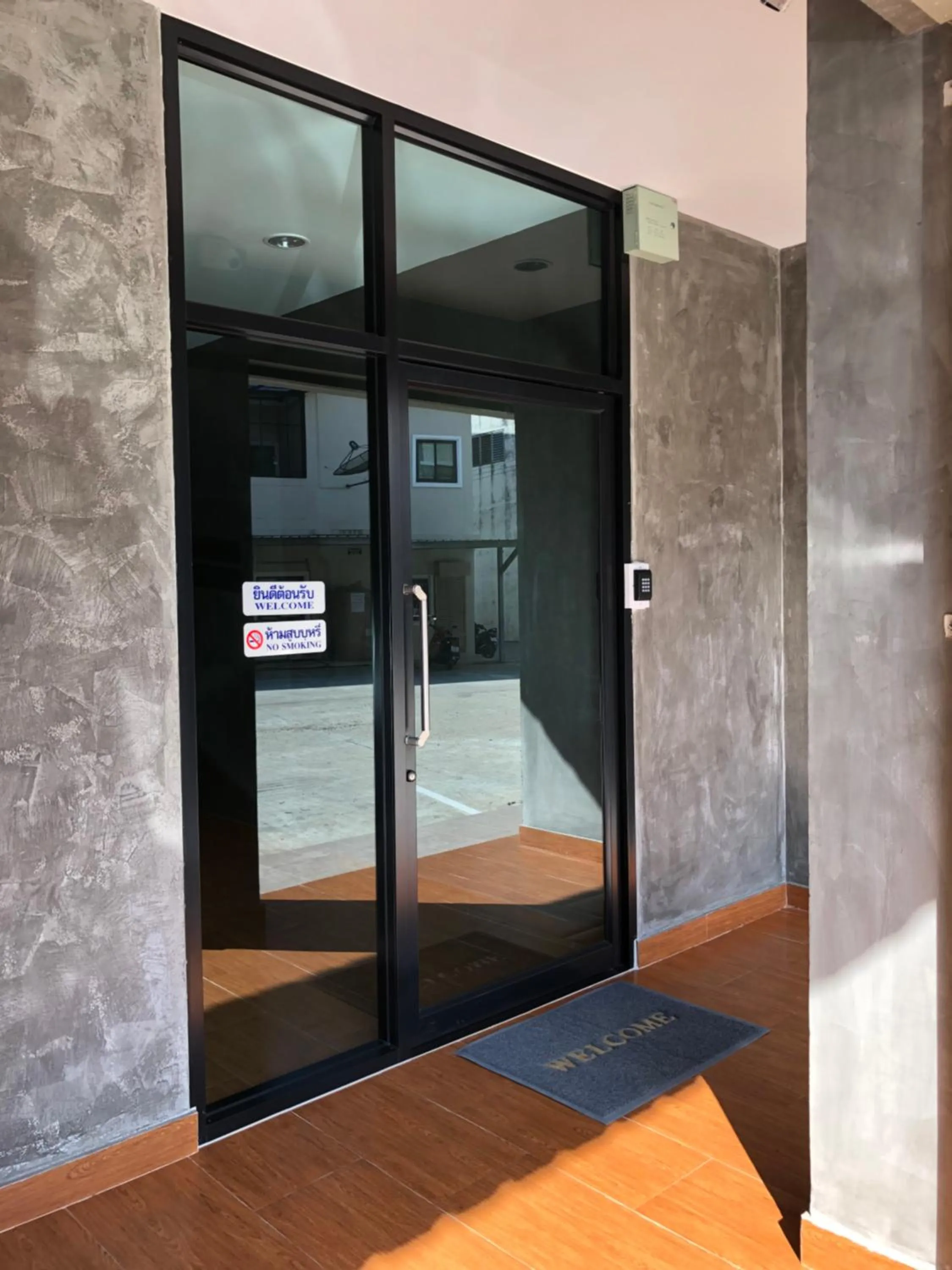 Facade/entrance in Rabbit Hotel