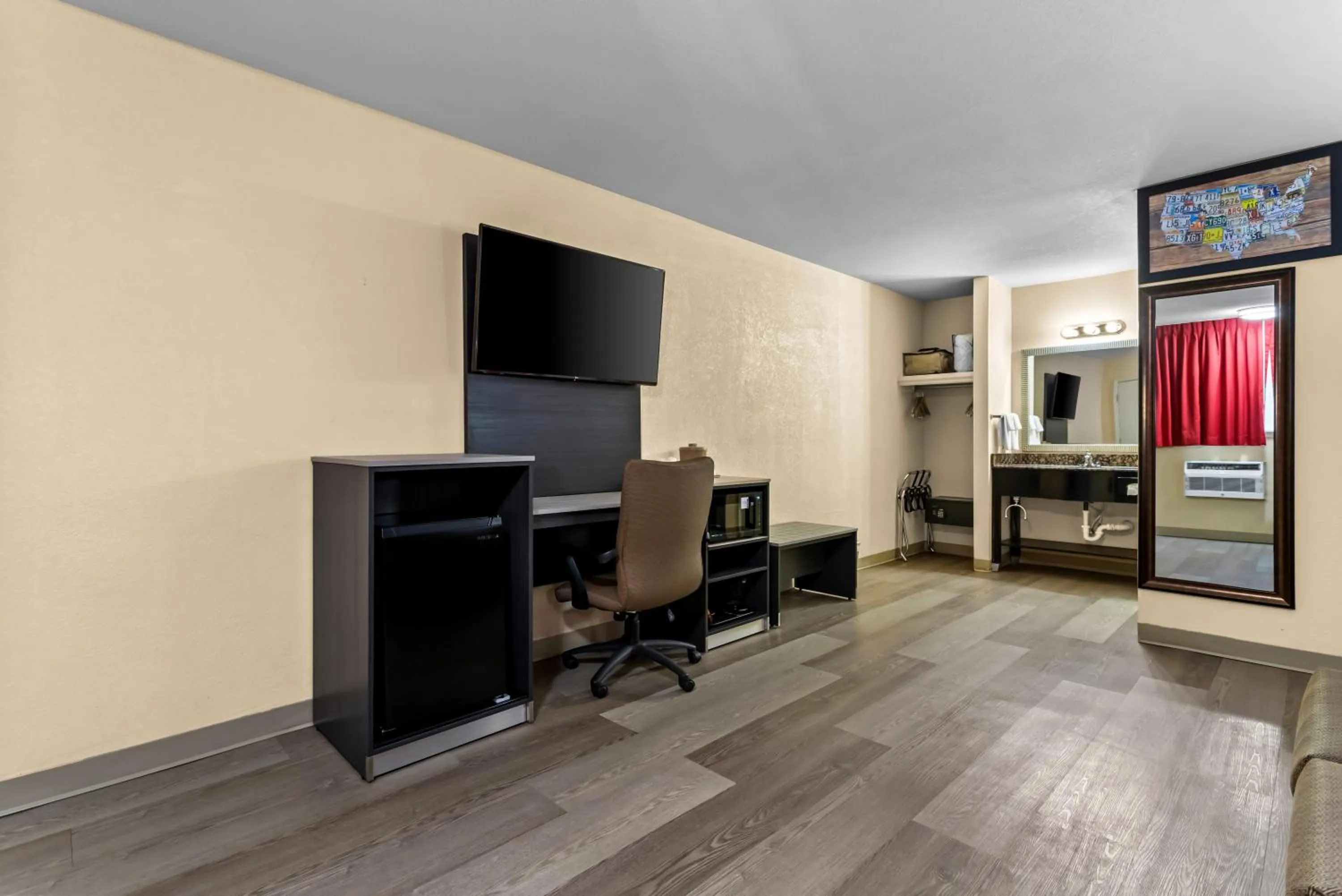 Econo Lodge Inn & Suites Santa Rosa