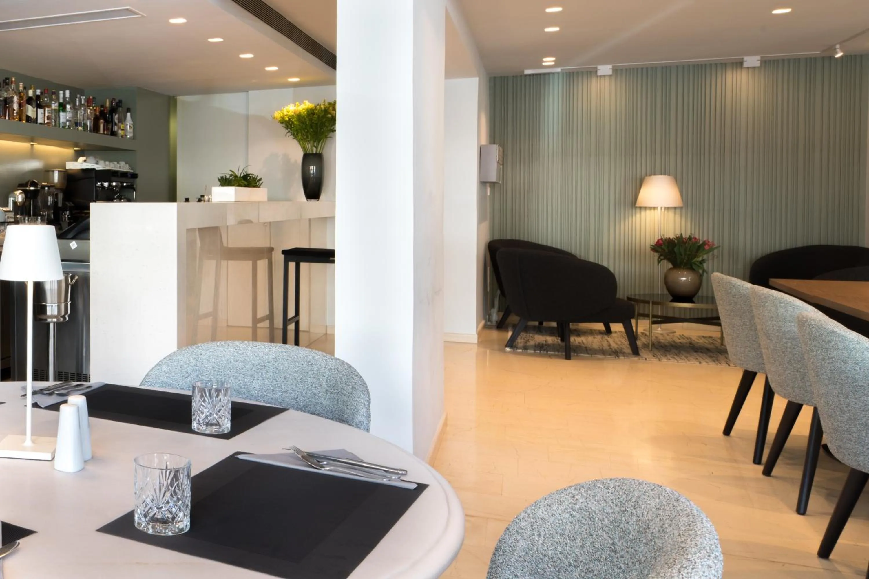 Lounge or bar in Brasil Suites Boutique Hotel