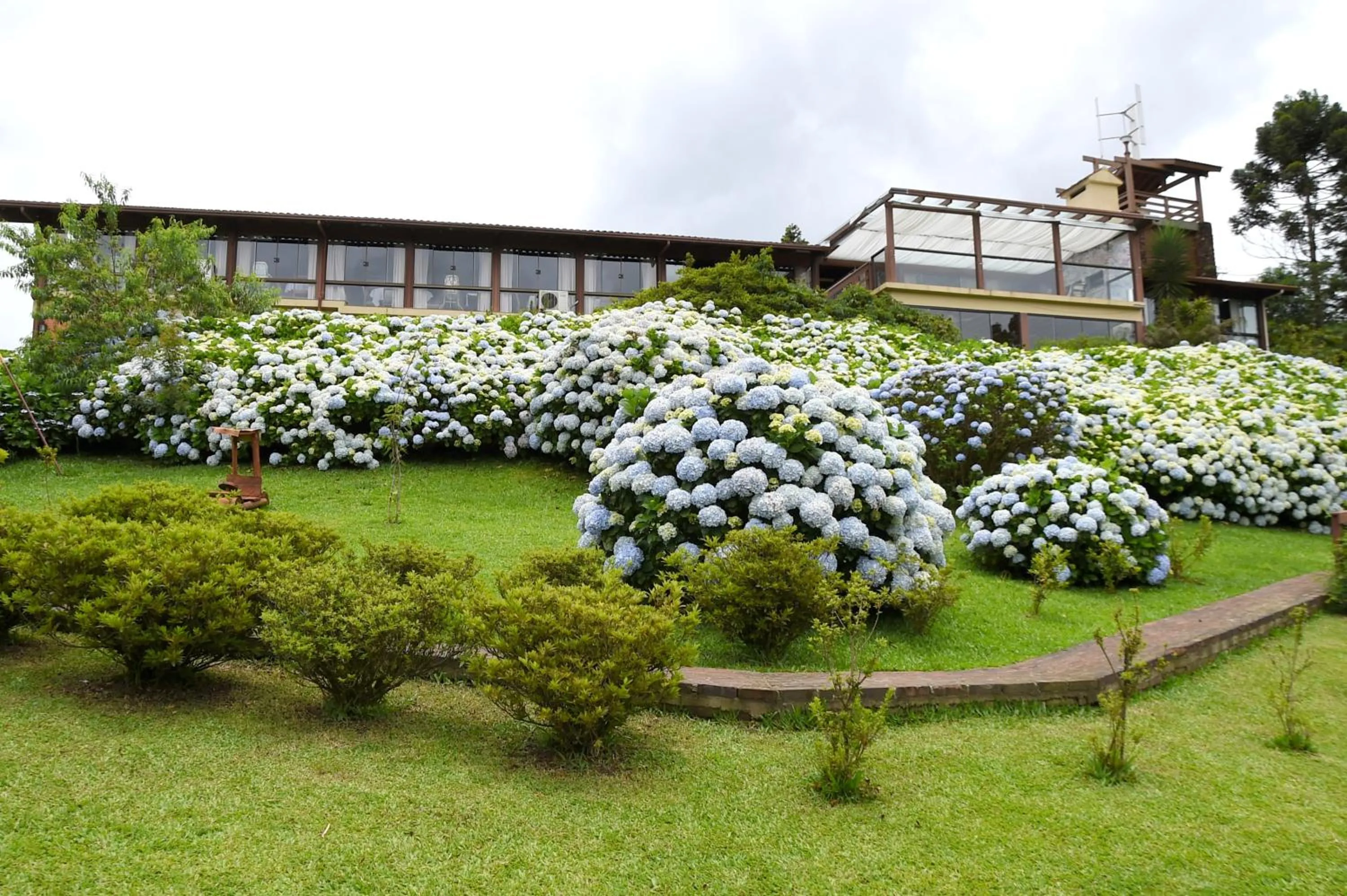Facade/entrance in Hotel Bangalôs da Serra