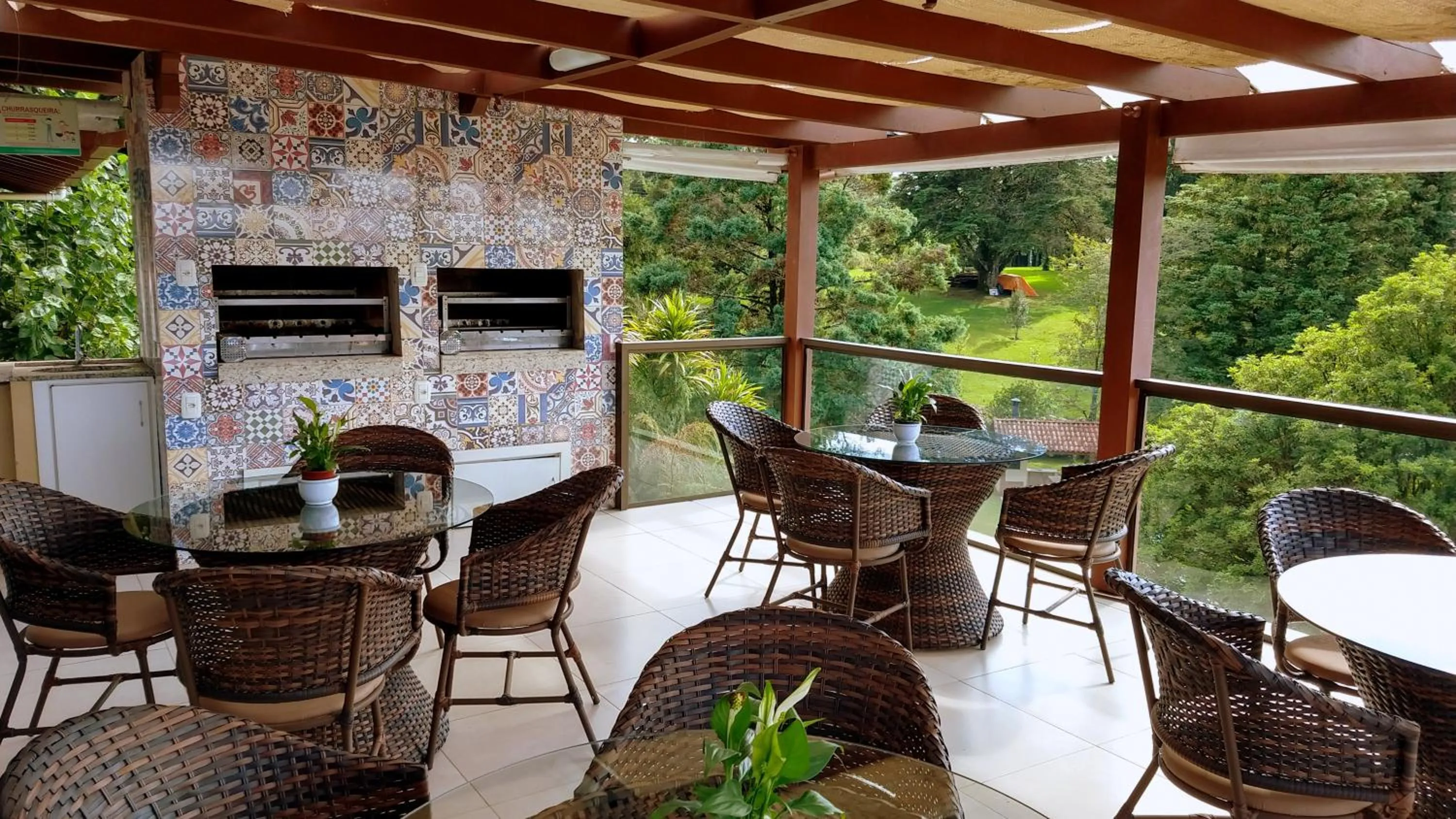 BBQ facilities in Hotel Bangalôs da Serra