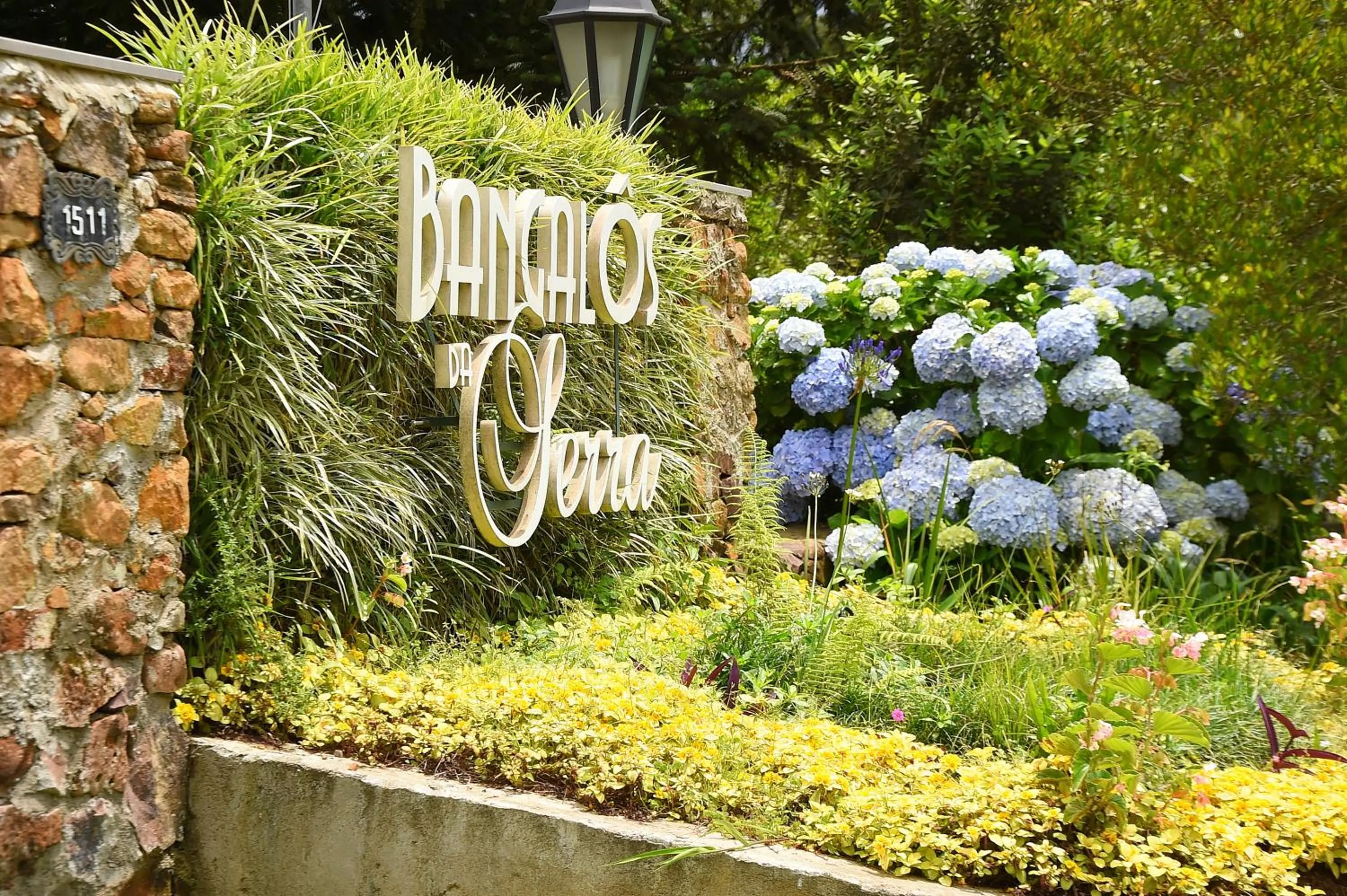 Facade/entrance in Hotel Bangalôs da Serra