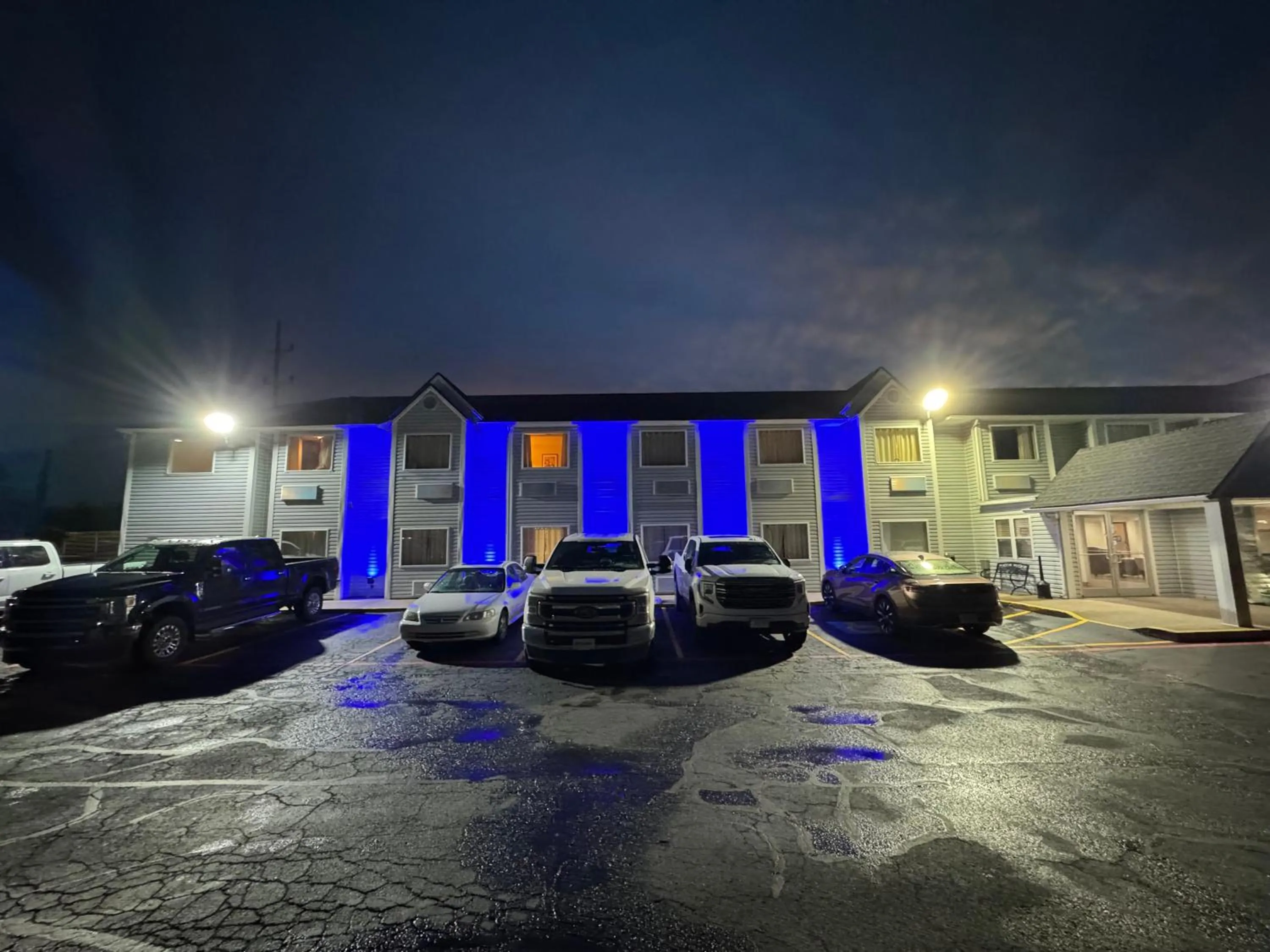 Property building in Americas Best Value Inn and Suites Ada