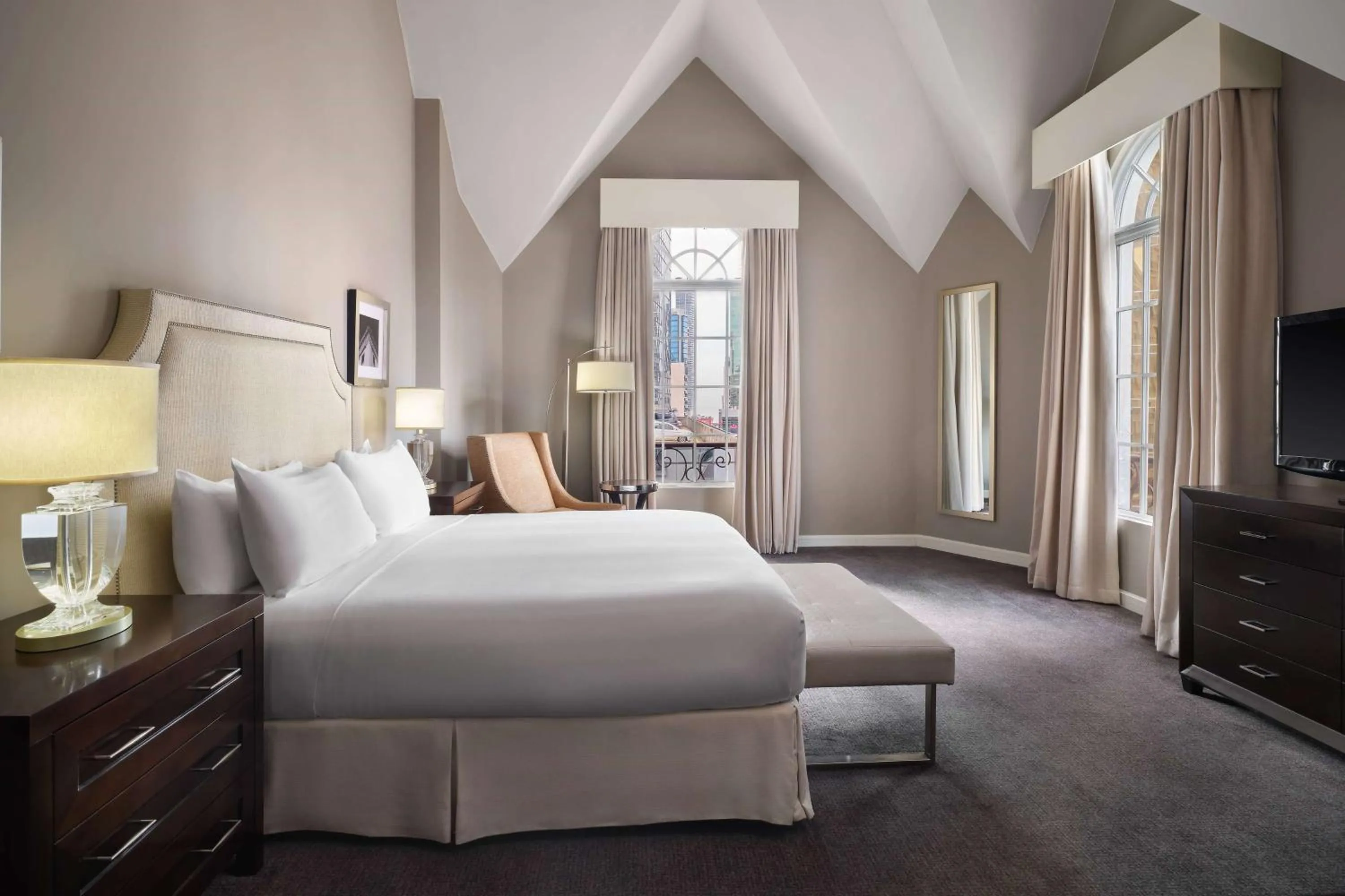 Bed in Bristol Panama, a Registry Collection Hotel