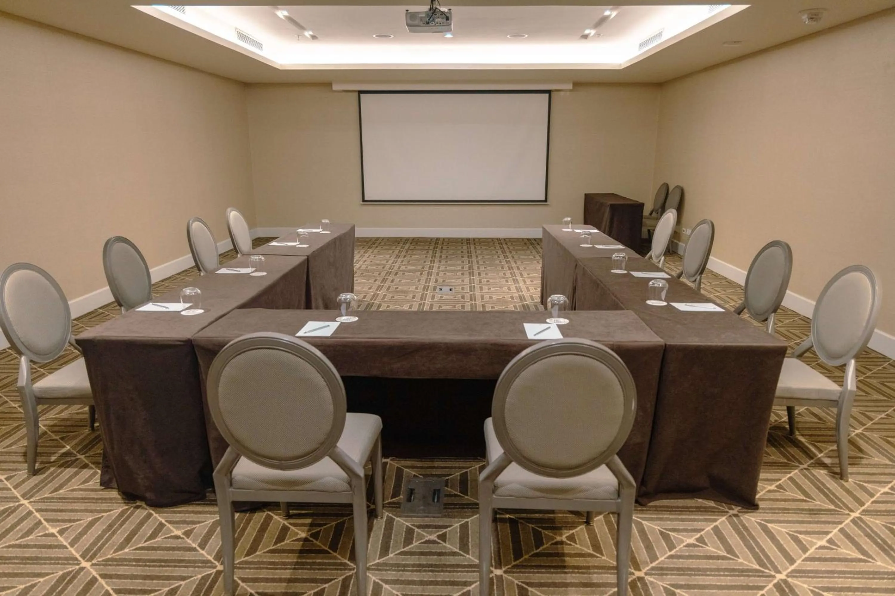 Meeting/conference room in Bristol Panama, a Registry Collection Hotel