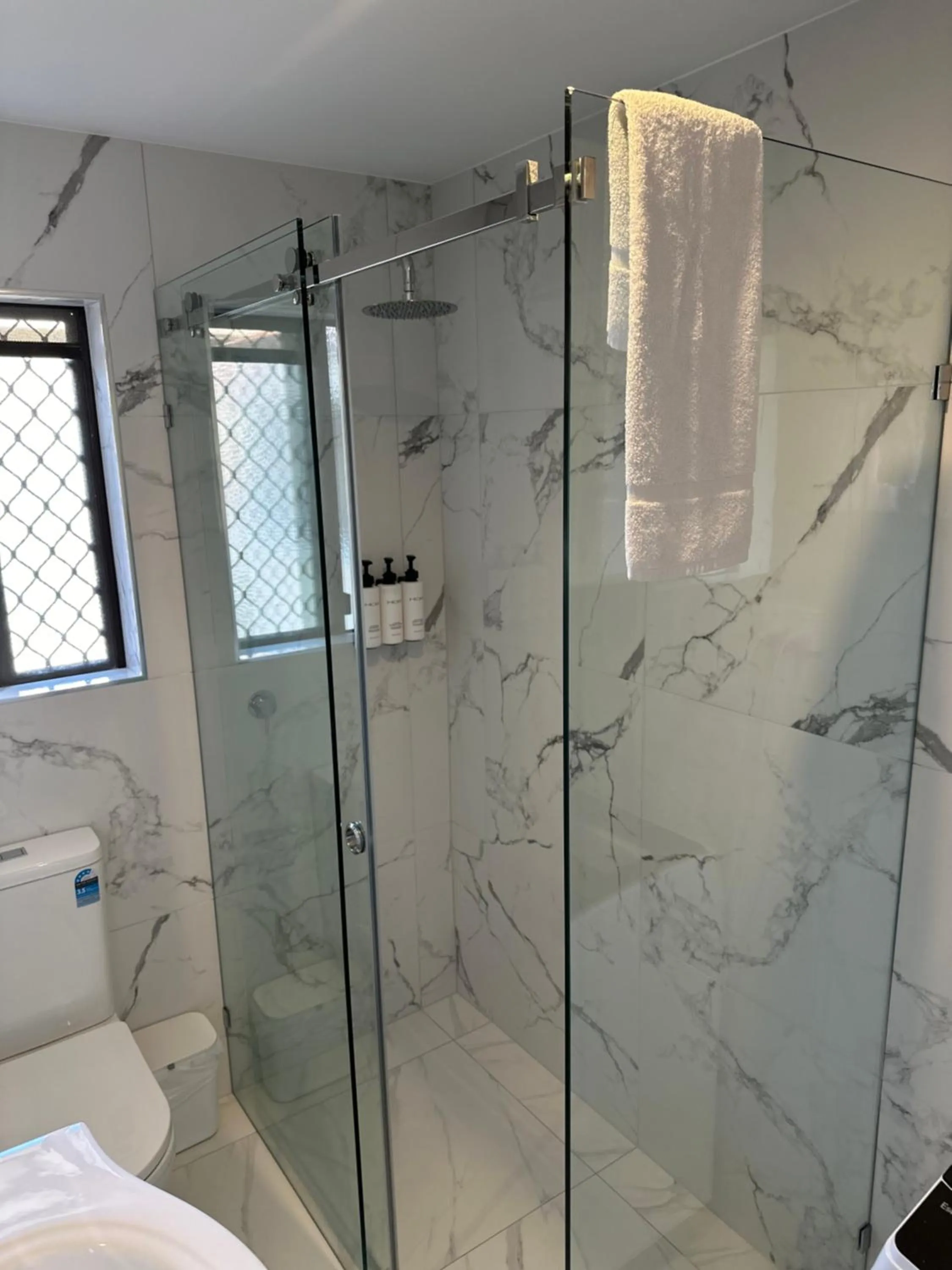 Bathroom in Quest Ascot