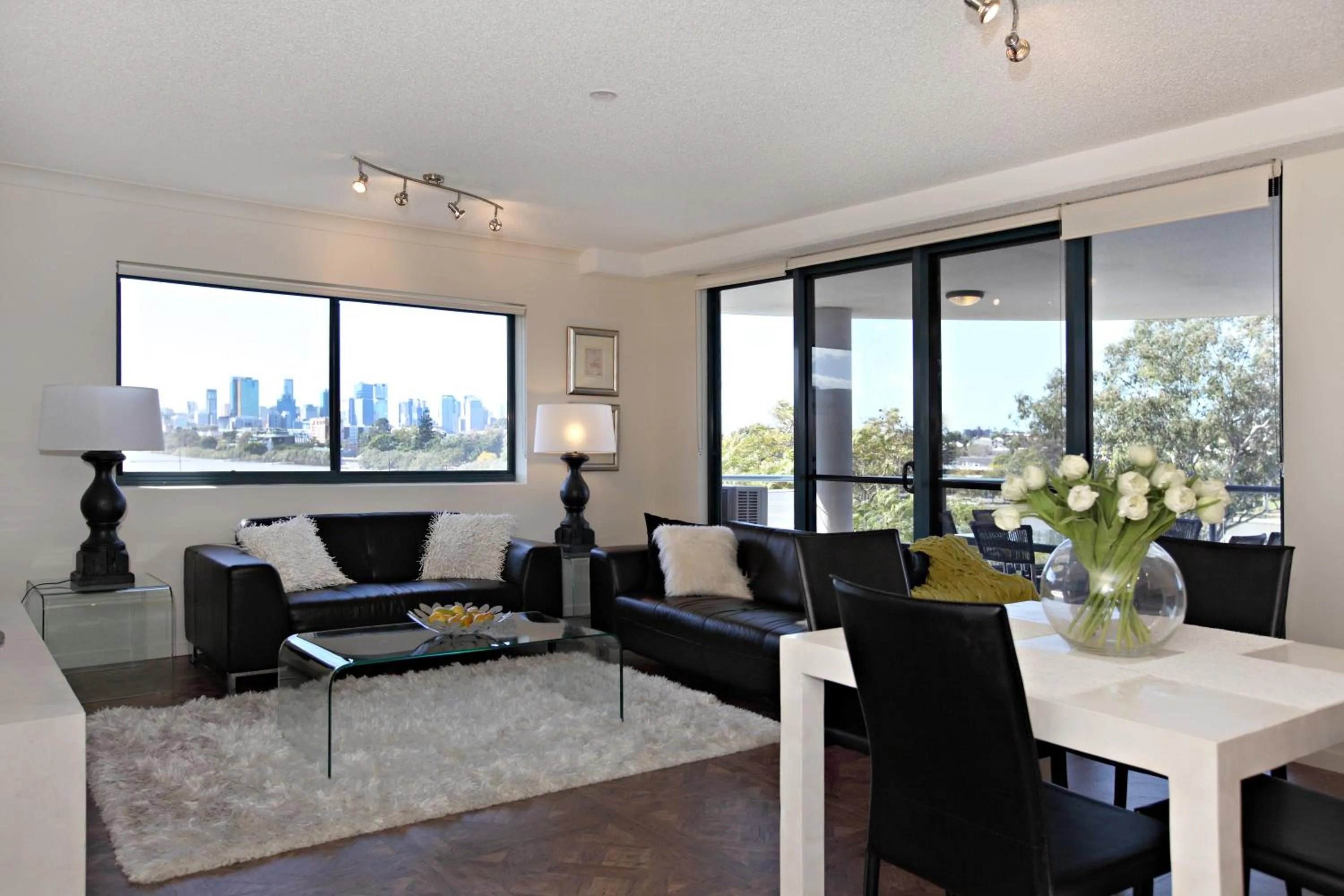 Living room in Inn on the Park Apartments