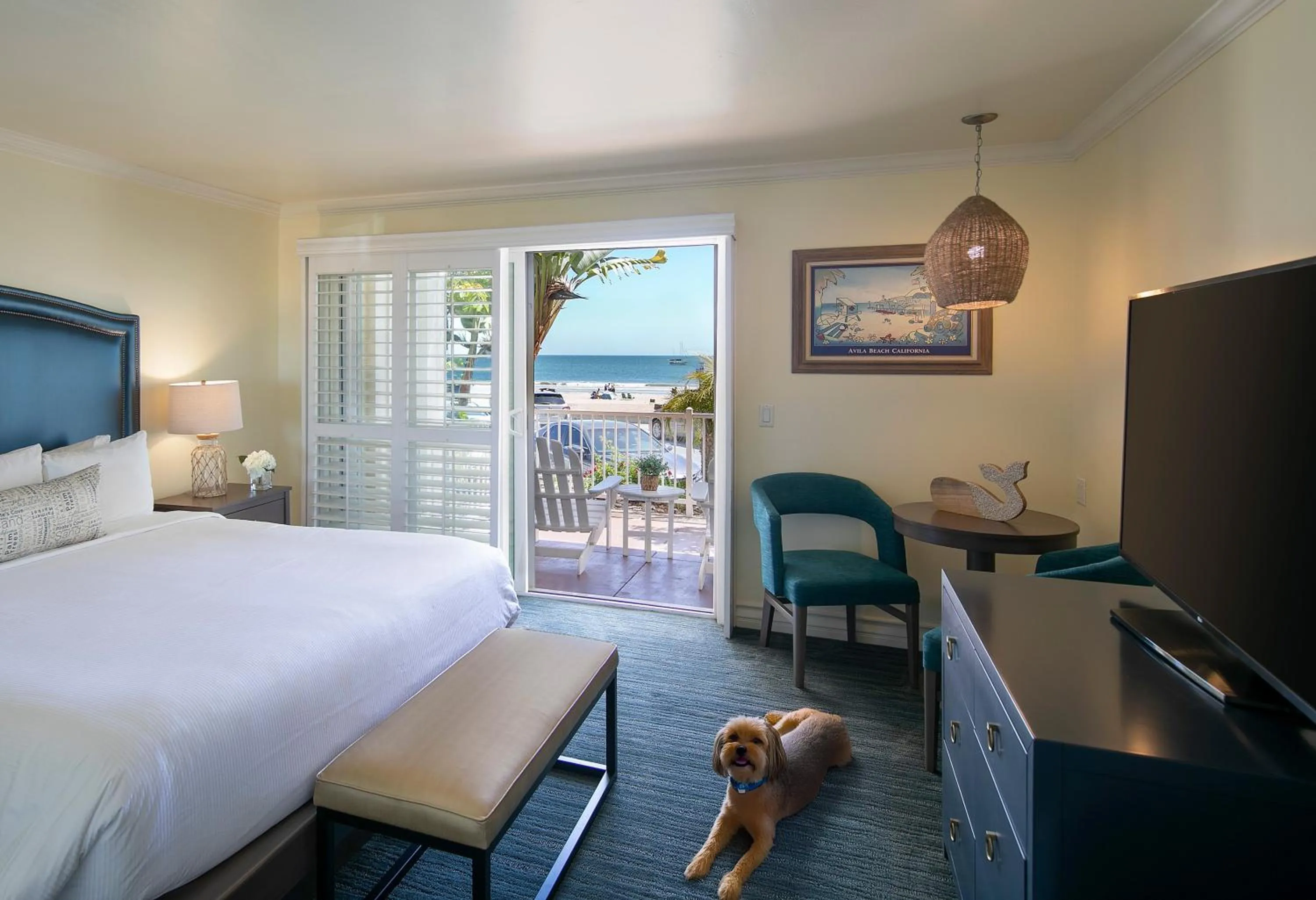 Bed in Avila Lighthouse Suites