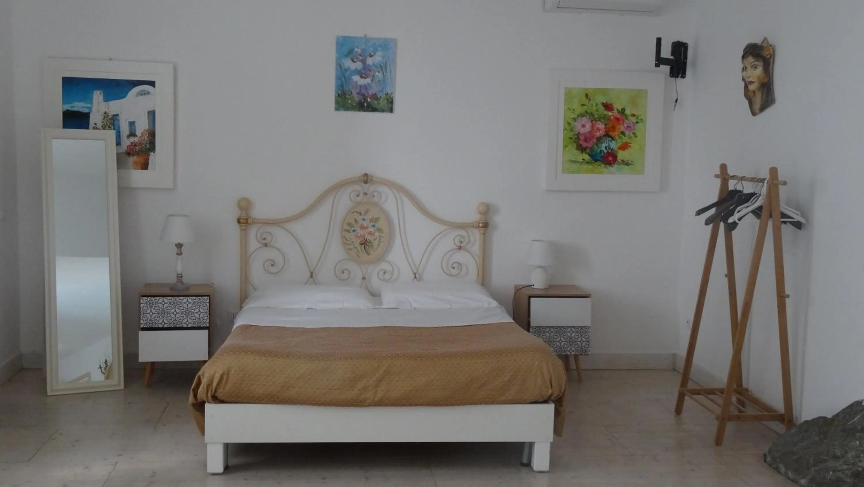 Bedroom, Bed in Borgo Rosso di Sera - Resort Country Chic