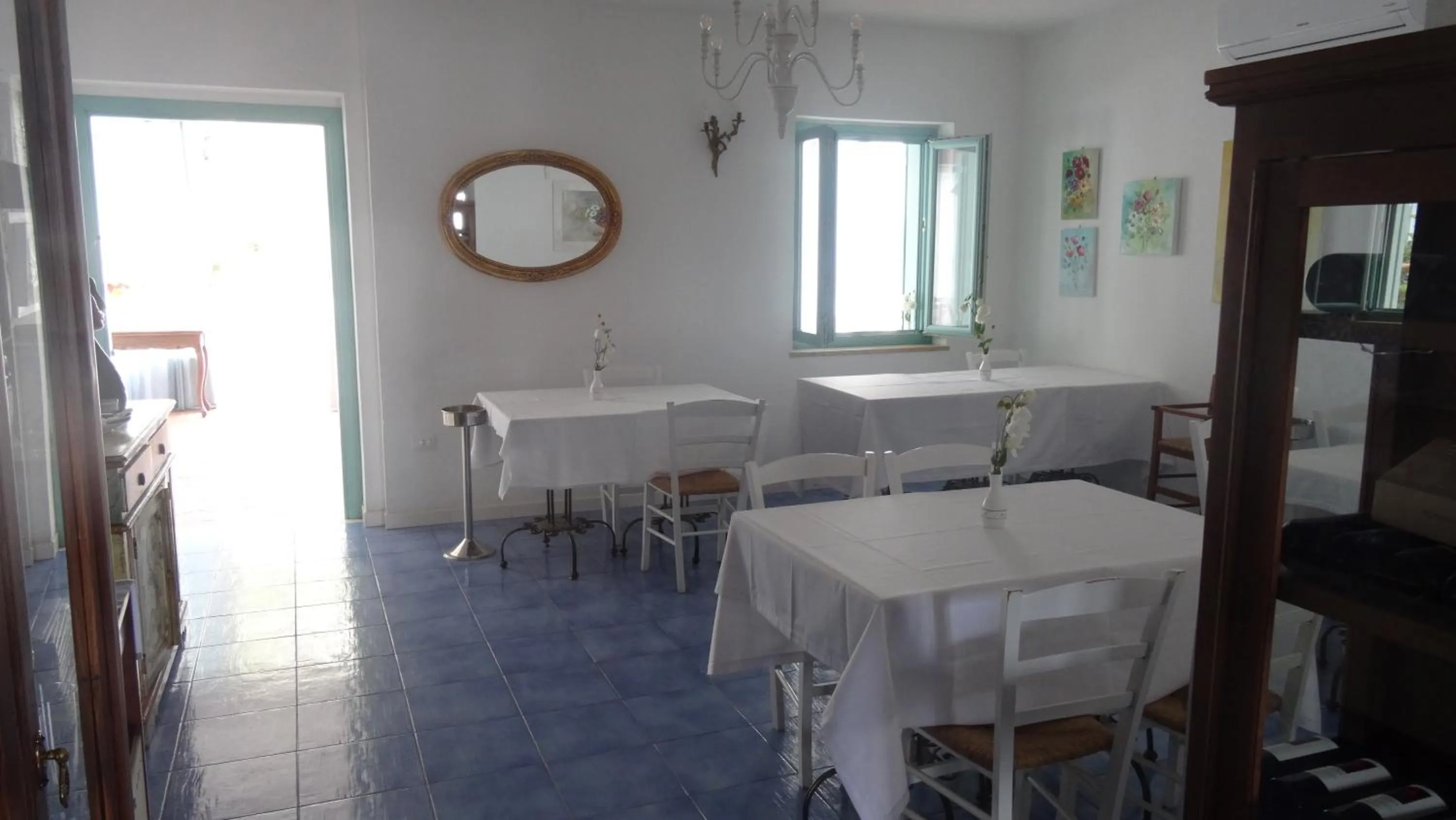 Dining area in Borgo Rosso di Sera - Resort Country Chic