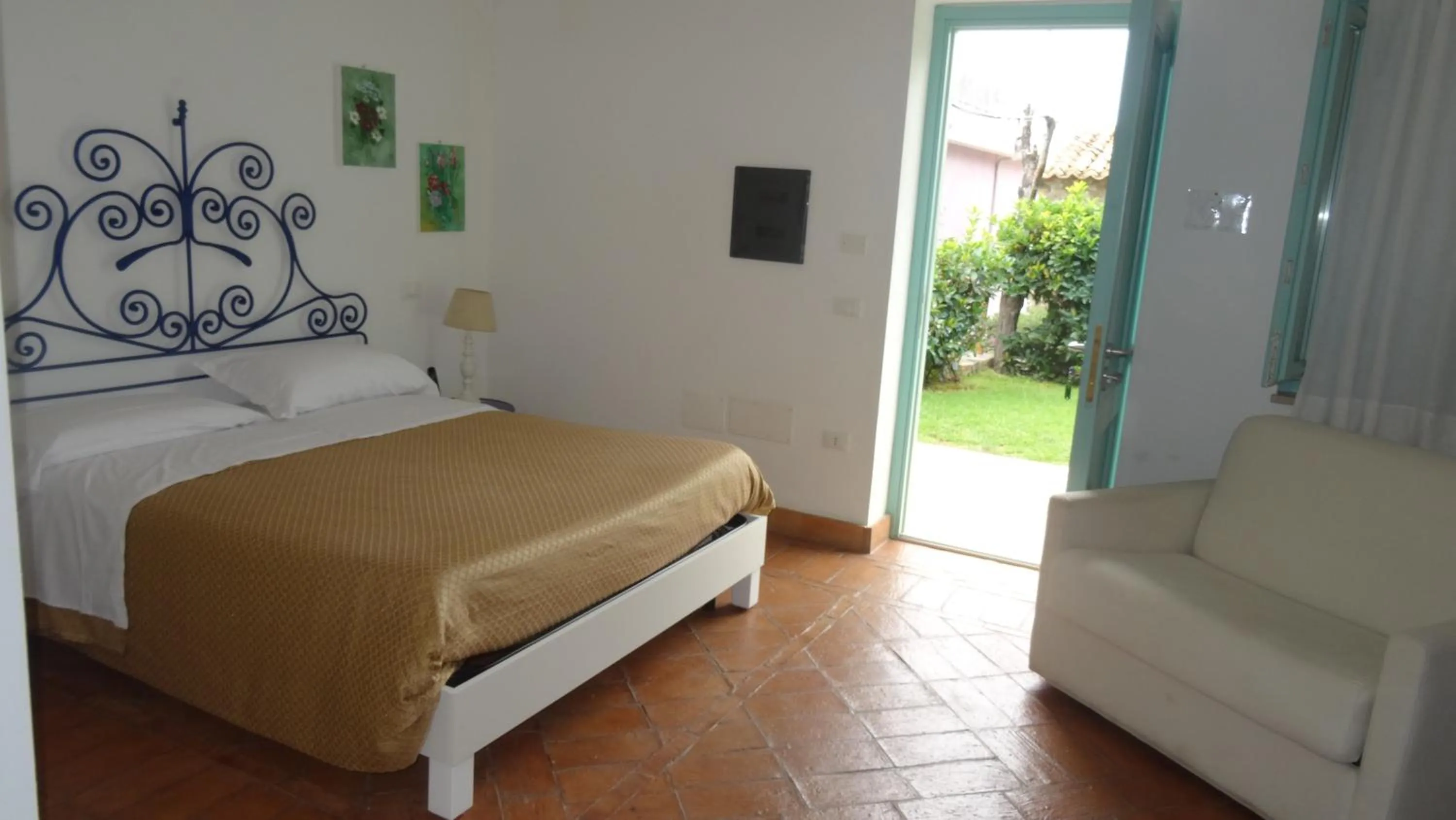 Bedroom, Bed in Borgo Rosso di Sera - Resort Country Chic