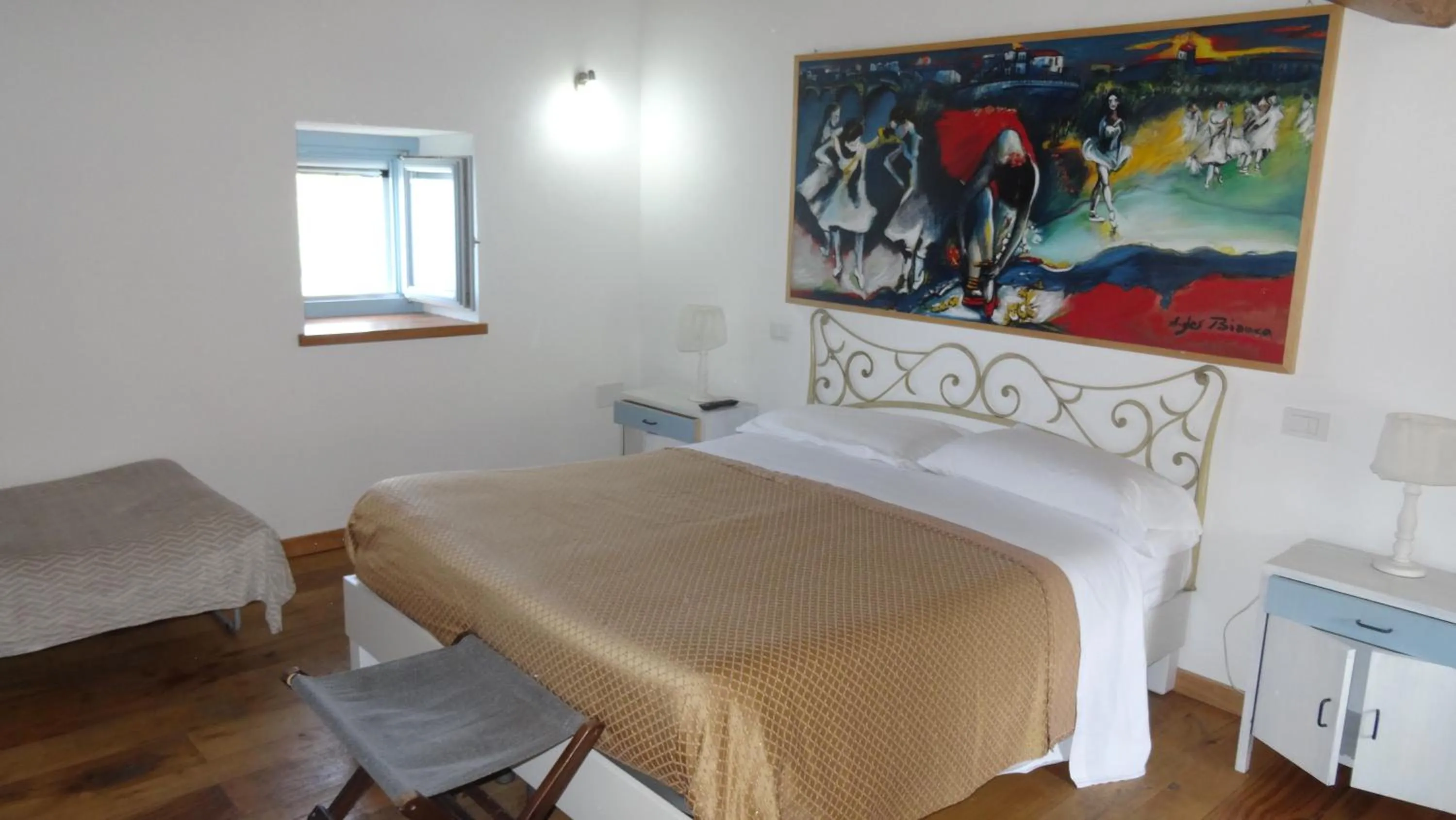 Bedroom, Bed in Borgo Rosso di Sera - Resort Country Chic