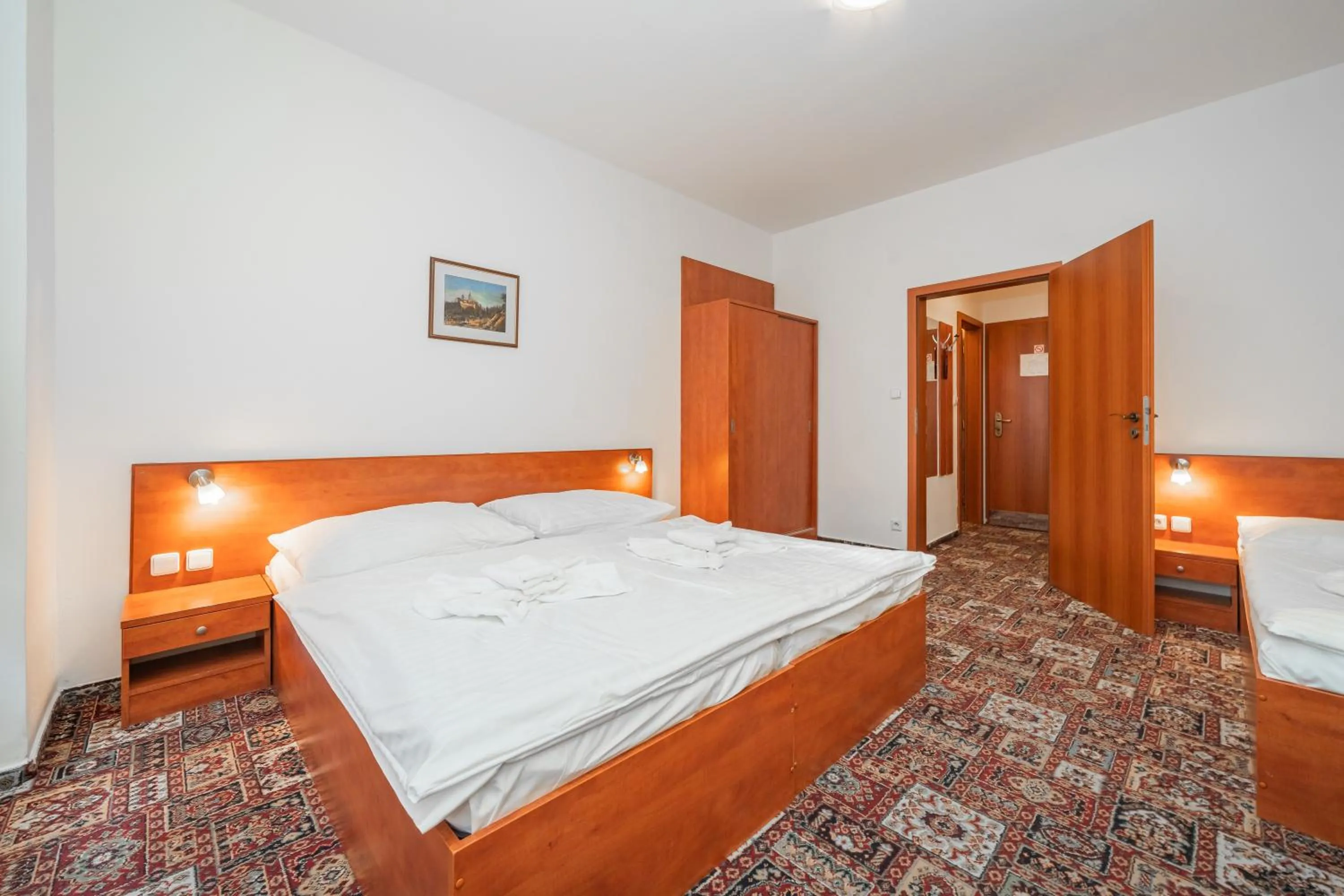 Bed in City Central De Luxe