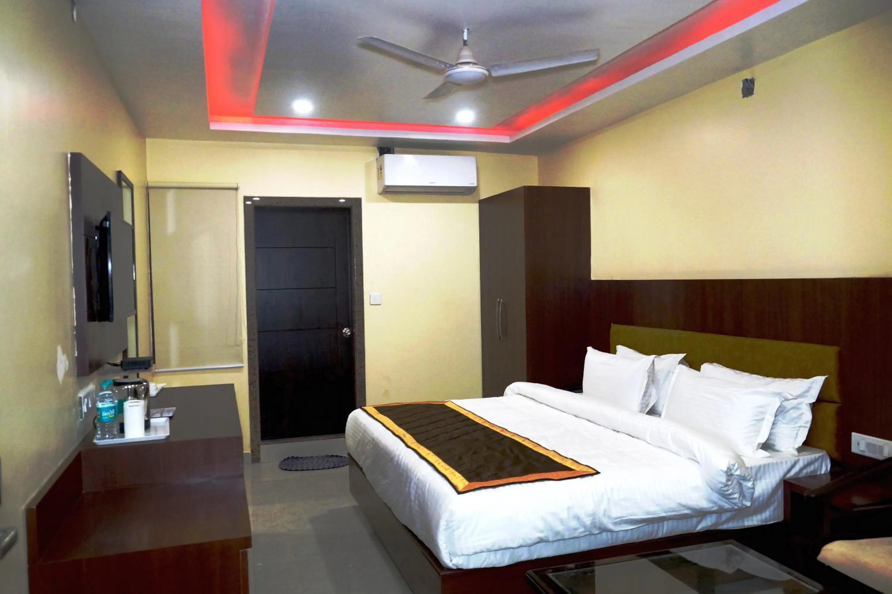 Bed in HOTEL SHIVOY GRAND