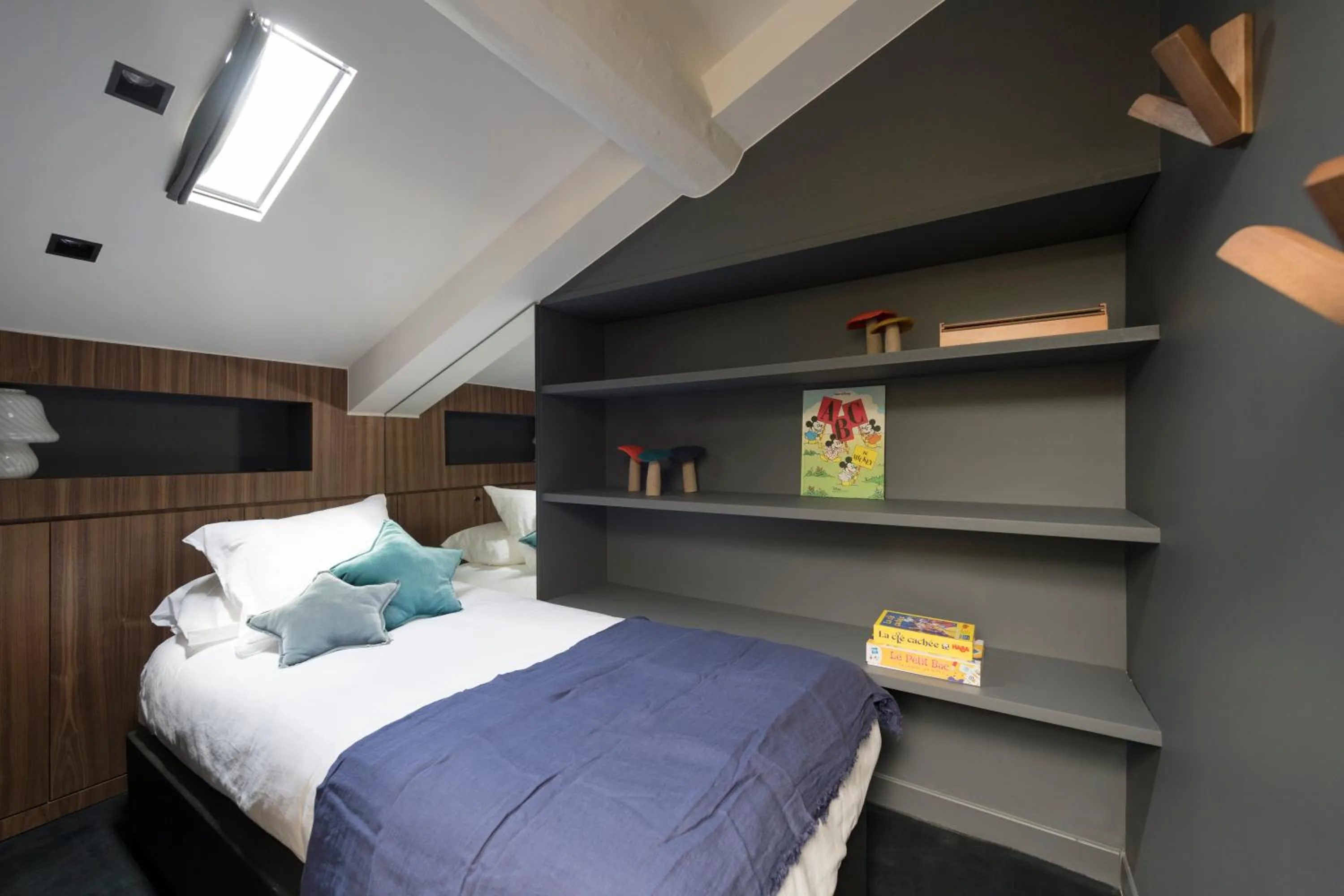 Bed in MiHotel Bellecour