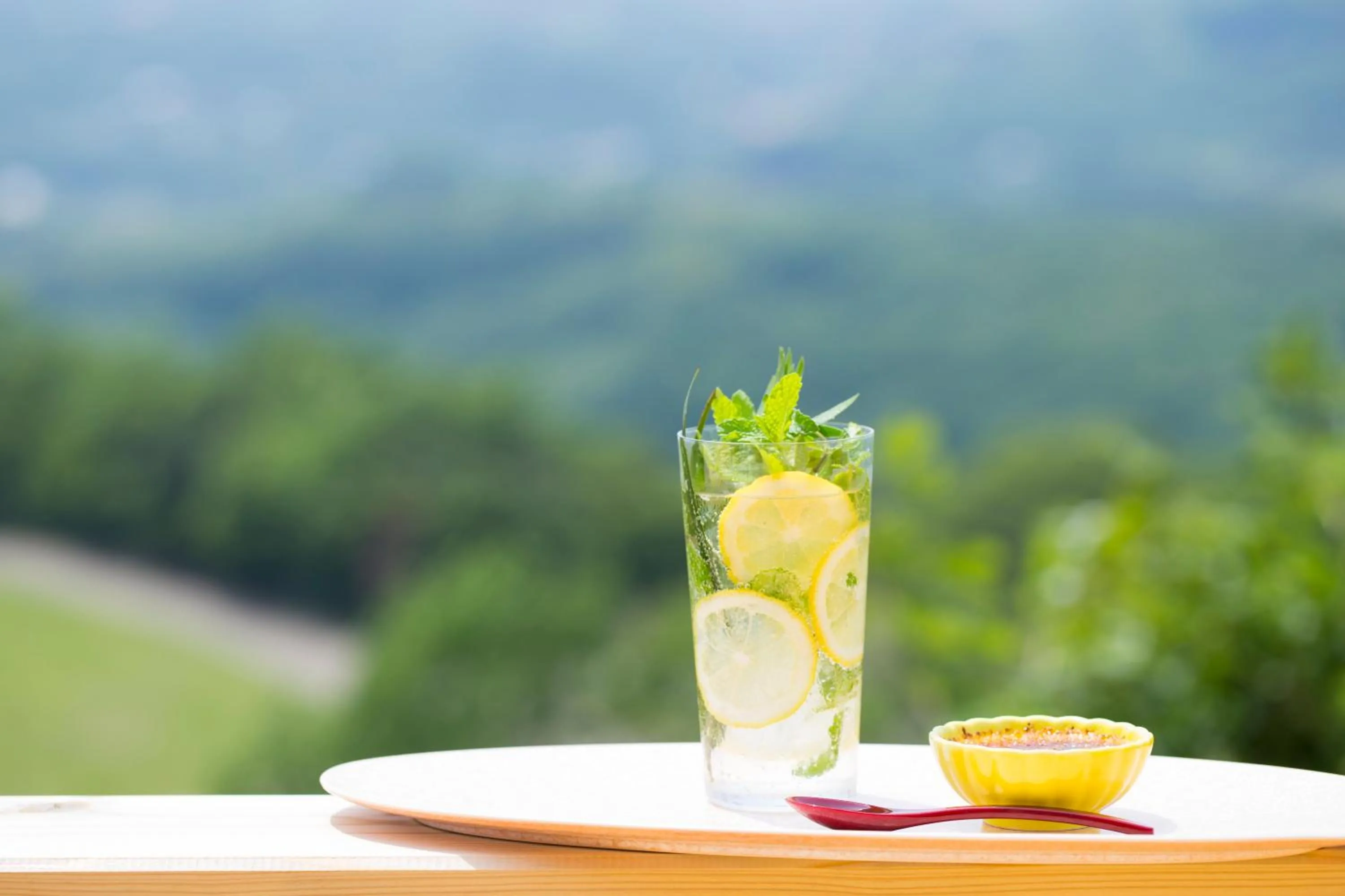 Food and drinks in GRAND CHARIOT Hokutoshichisei 135°