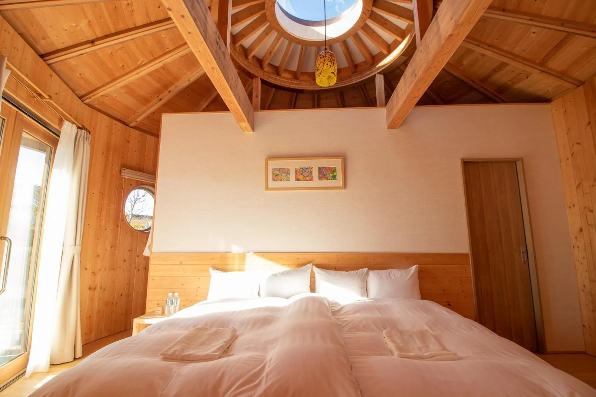 Bed in GRAND CHARIOT Hokutoshichisei 135°