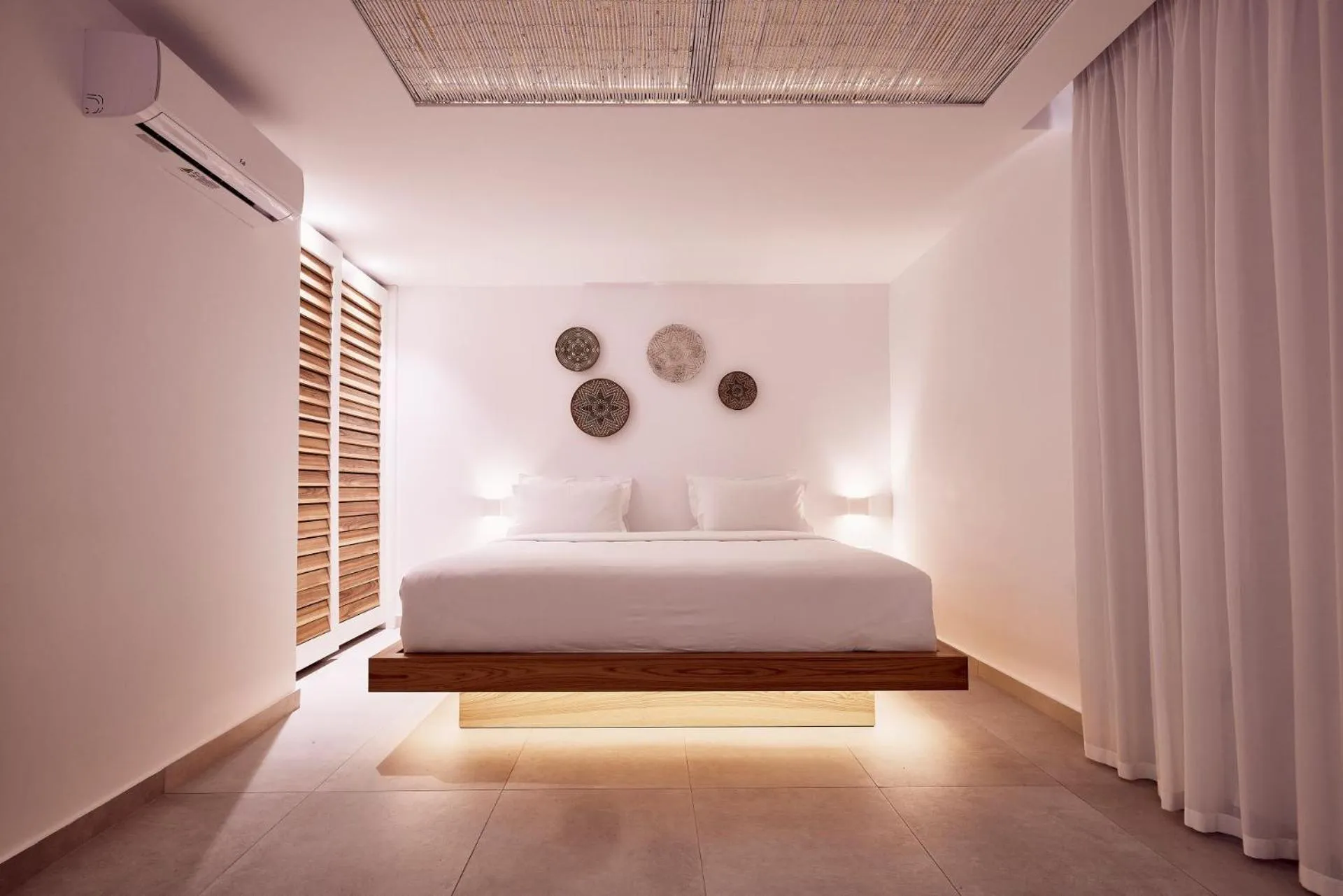 Bed in Kantouni Beach Boutique Hotel