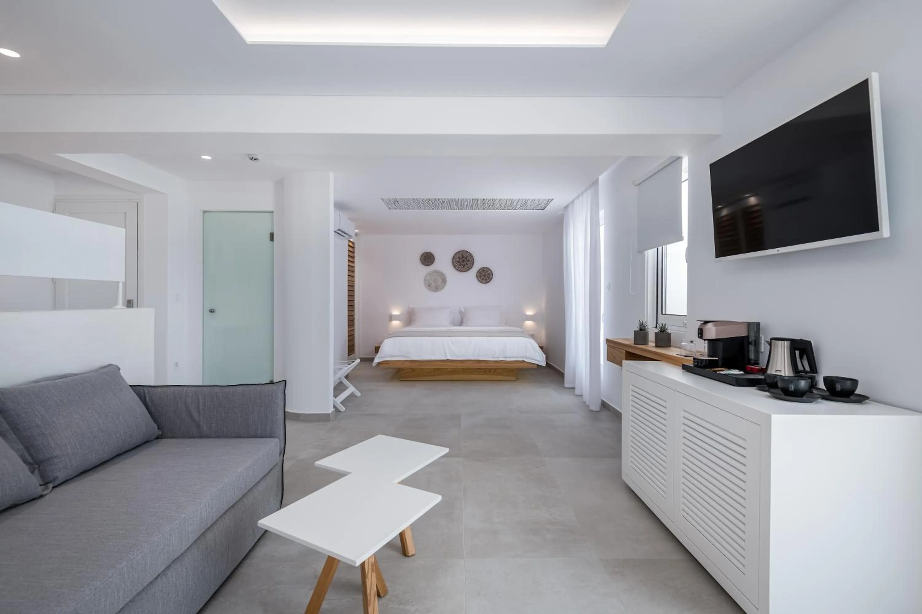 Seating area, Bed in Kantouni Beach Boutique Hotel