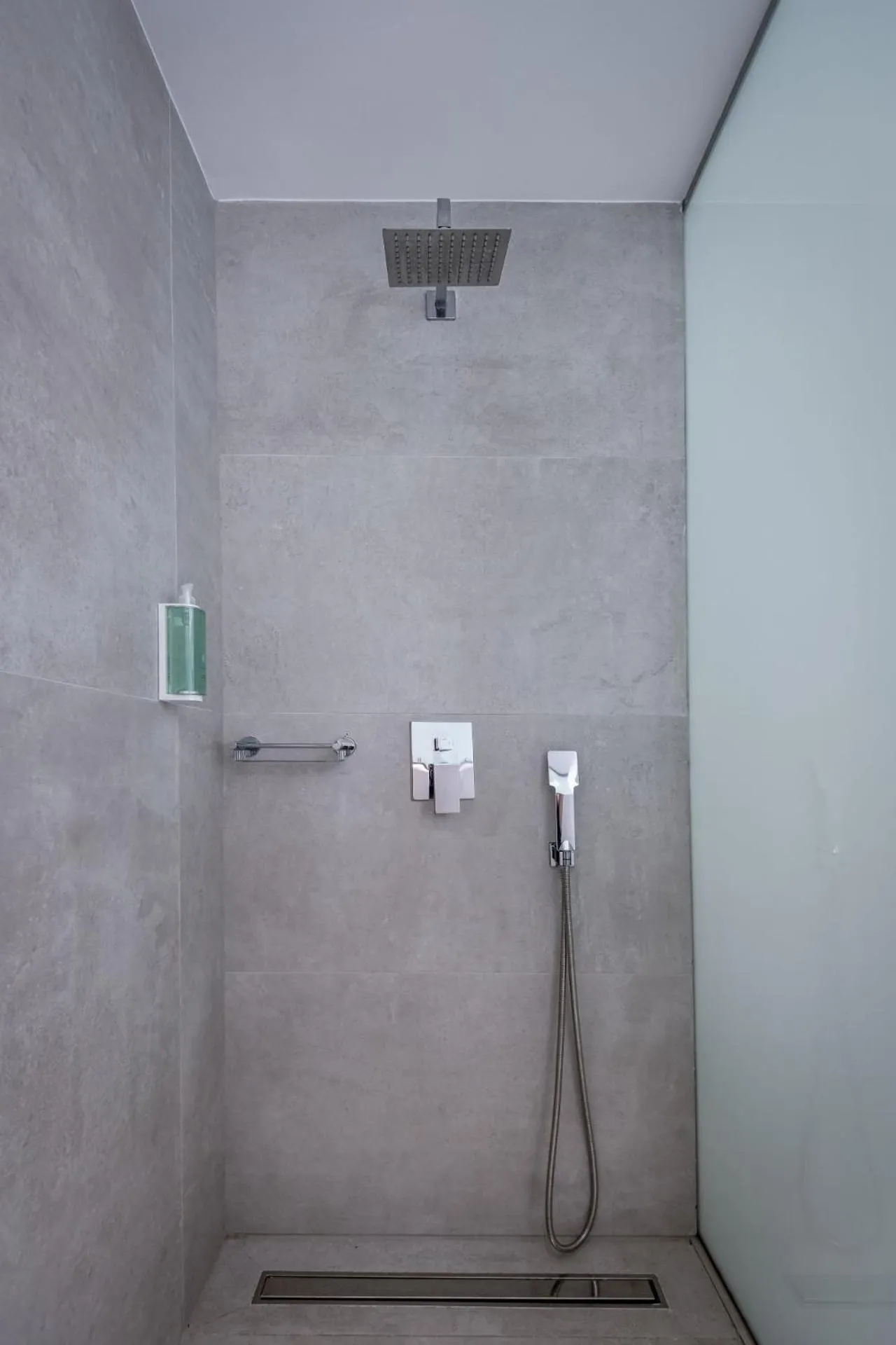 Shower in Kantouni Beach Boutique Hotel