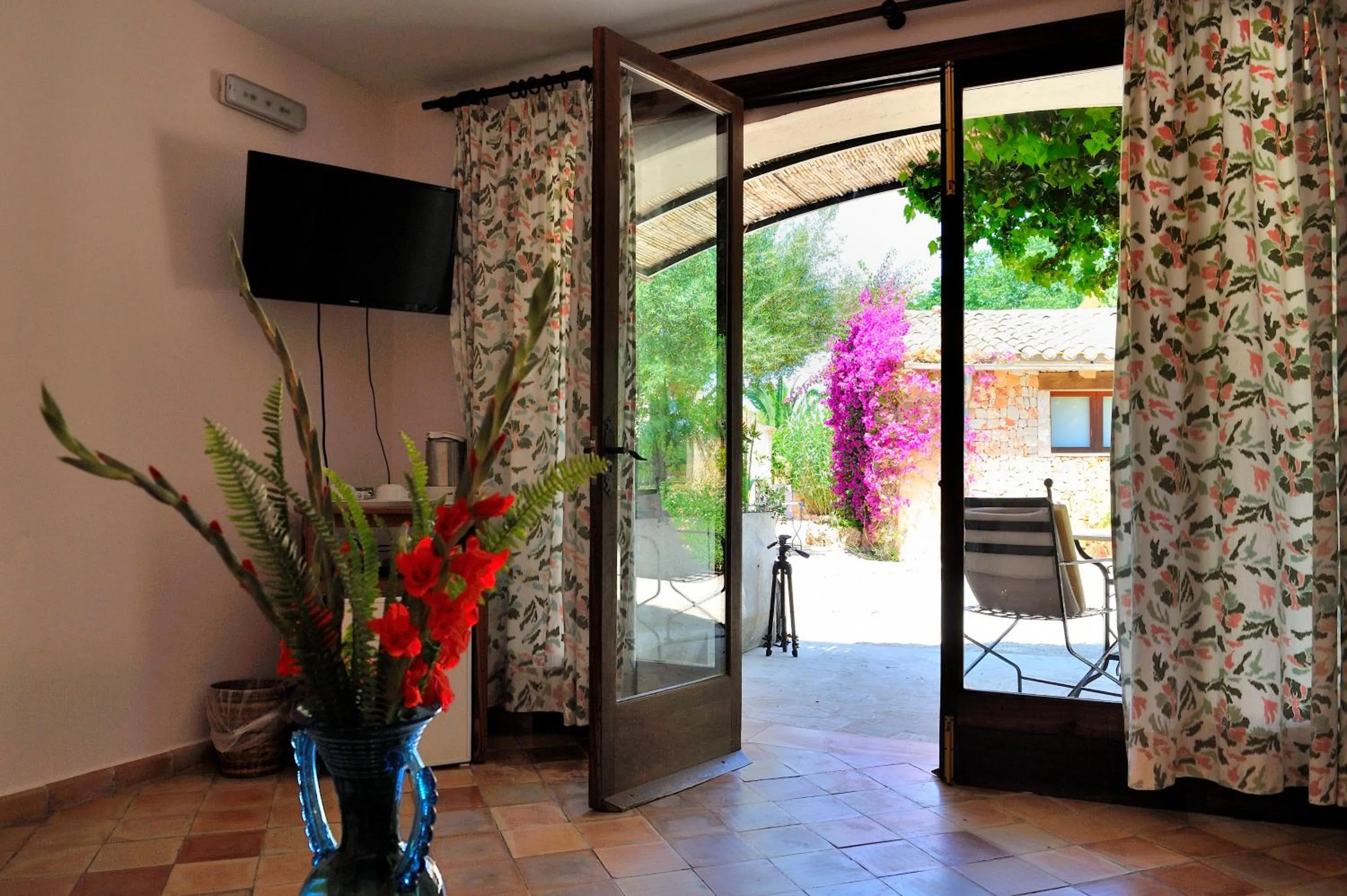 Living room in Petit Hotel Es Figueral