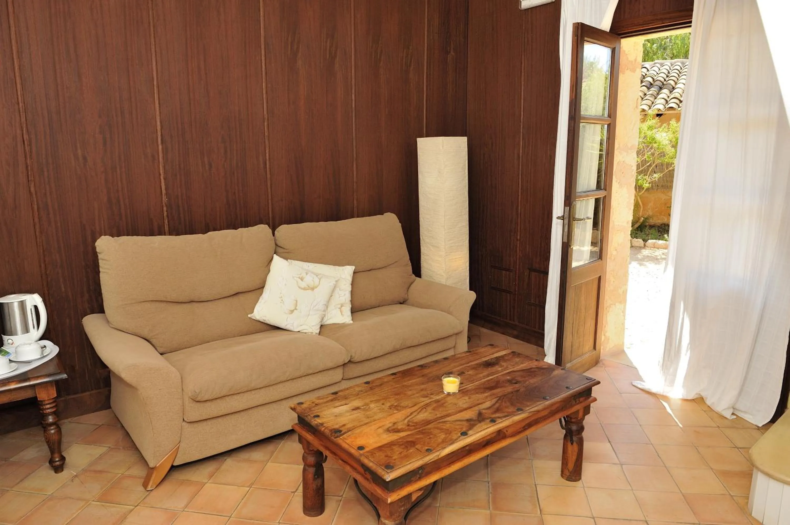 Living room in Petit Hotel Es Figueral