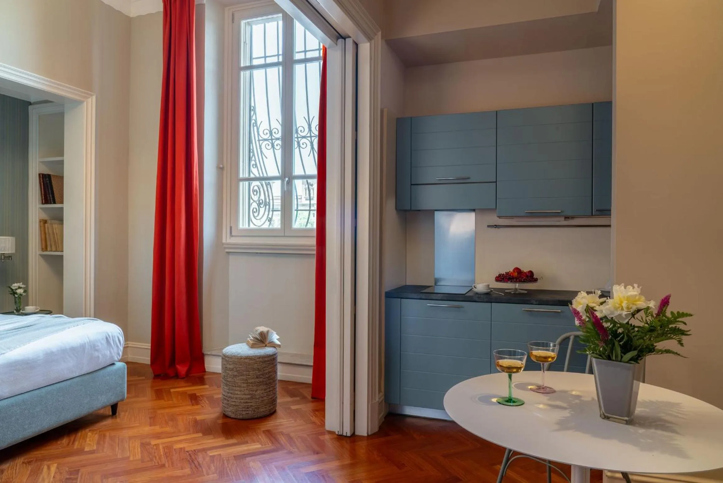 kitchen, Bed in Serristori Palace Residence