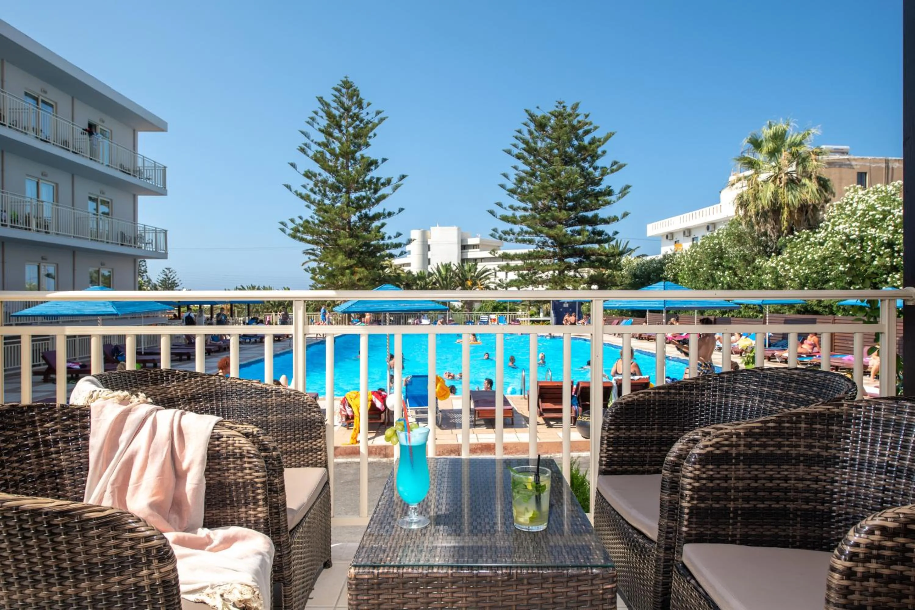Patio in Marilena Hotel