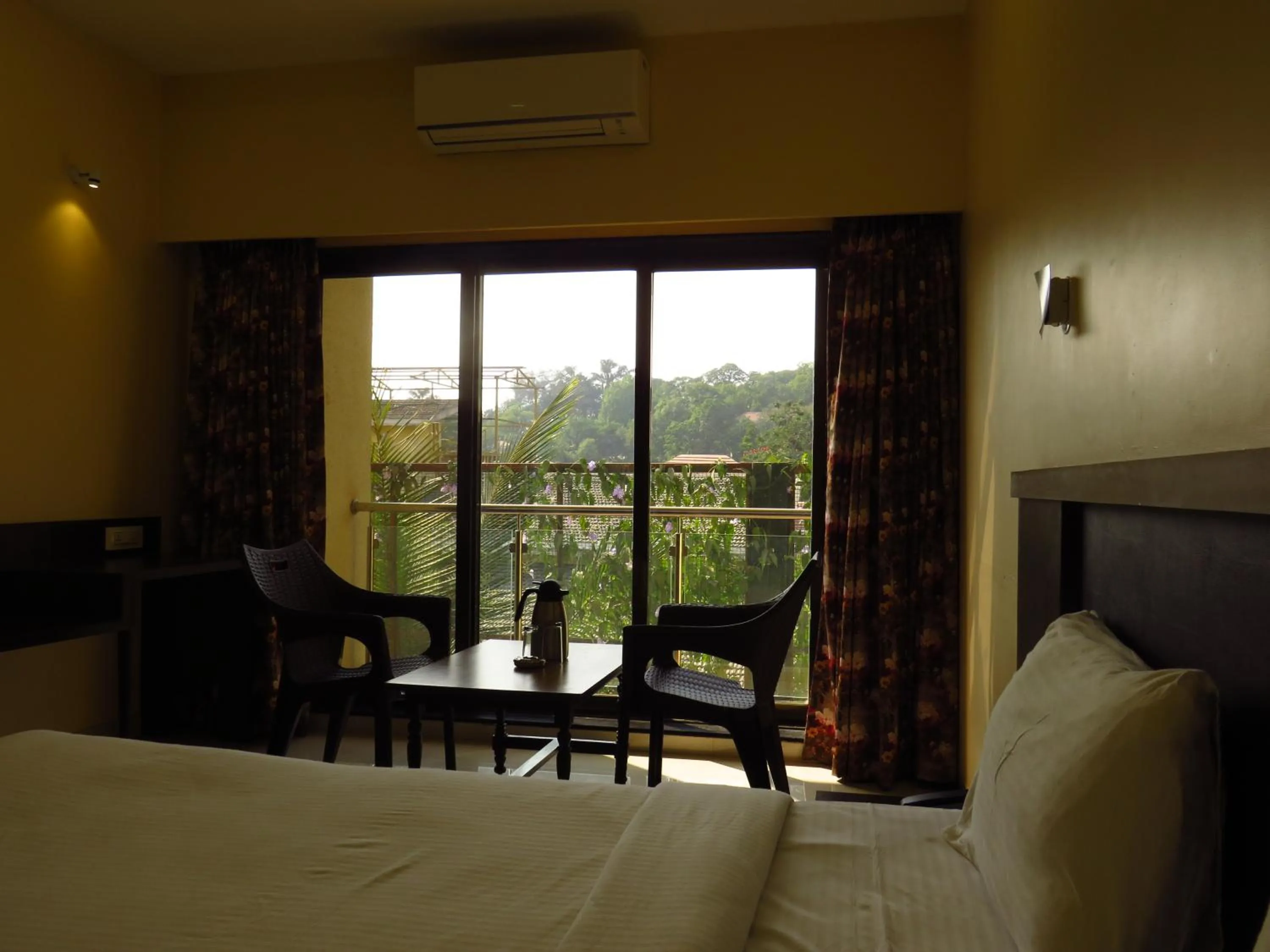 View (from property/room), Bed in City Palace Resort