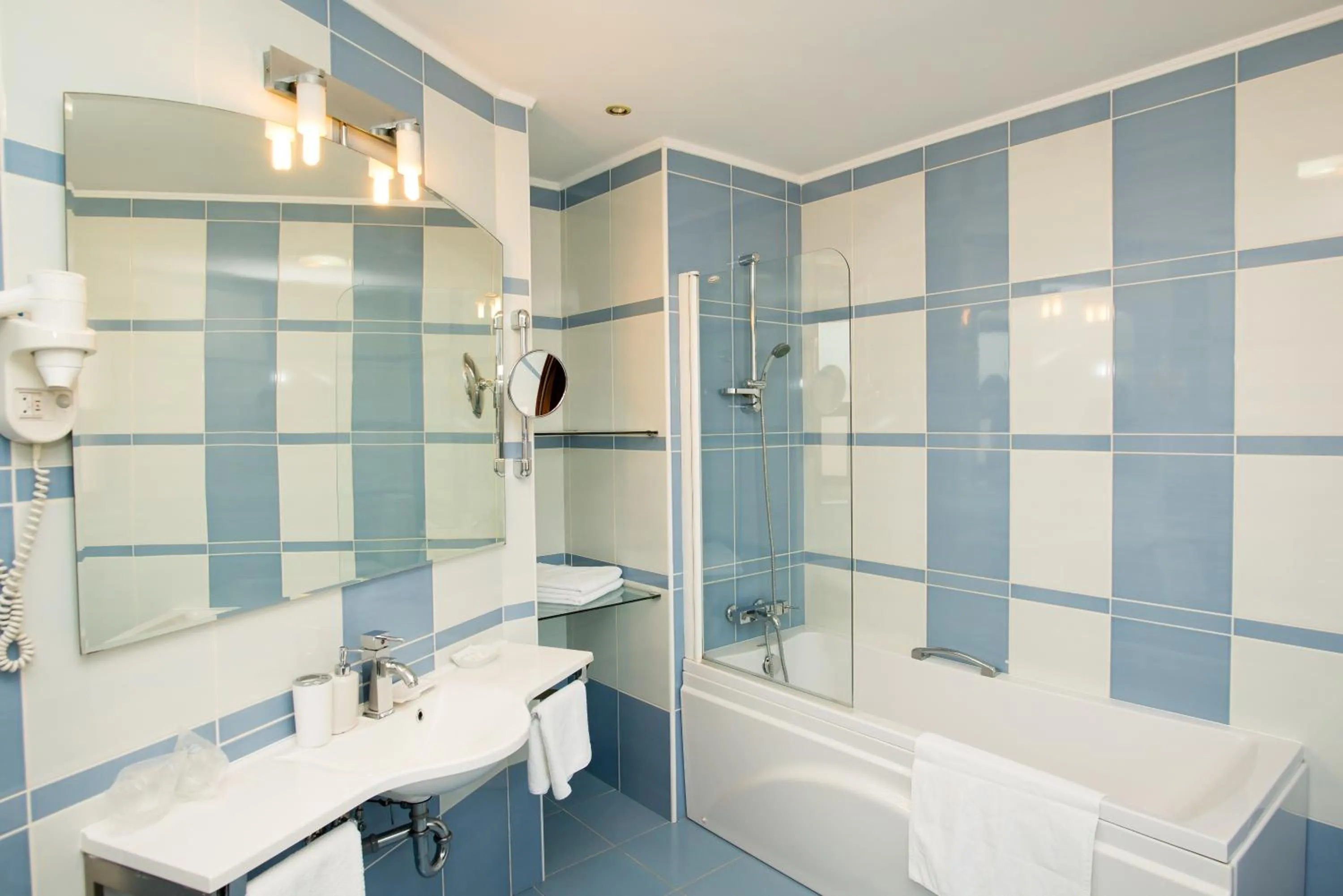 Decorative detail in Pensiunea President