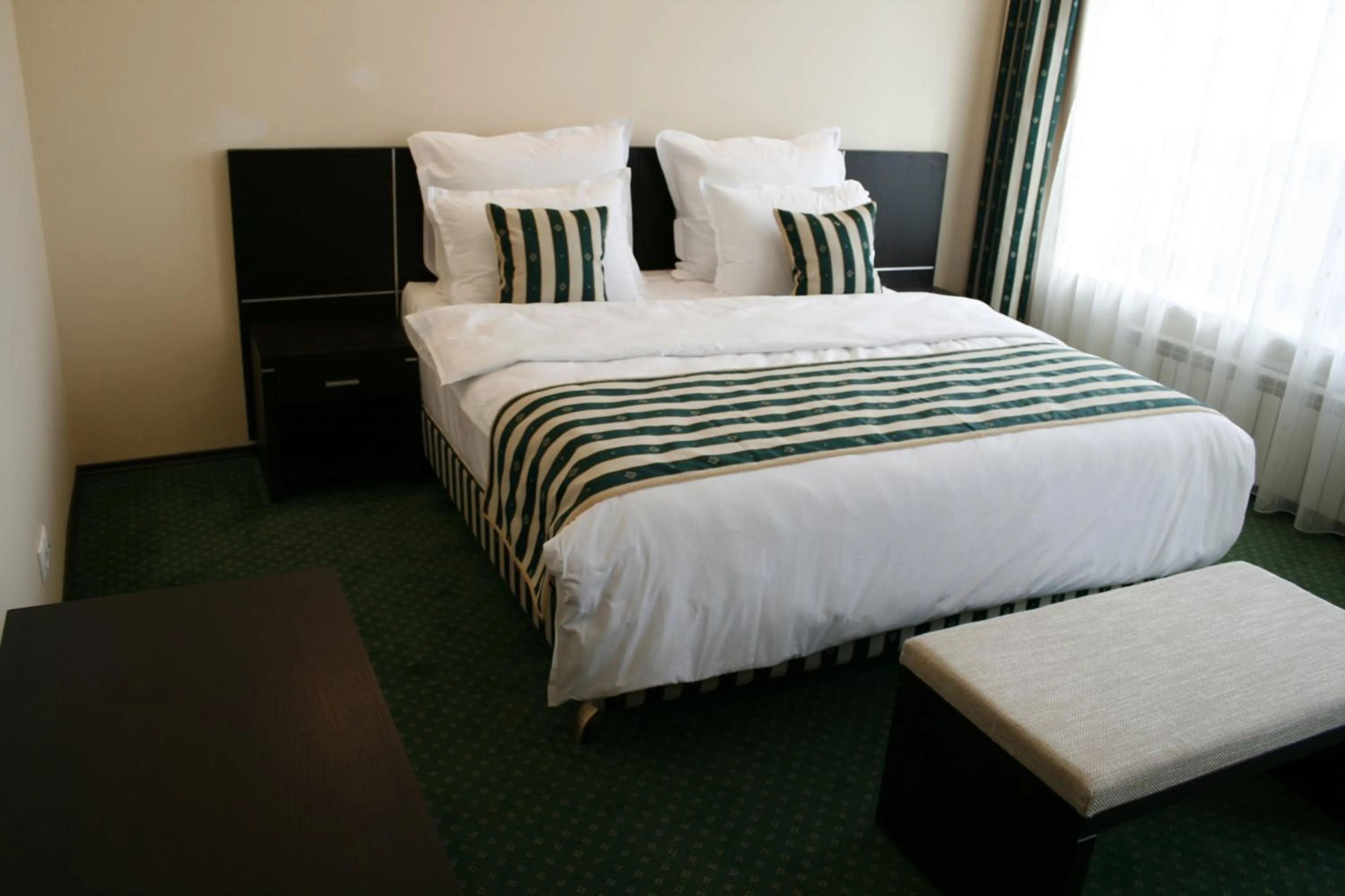 Bed in Pensiunea President