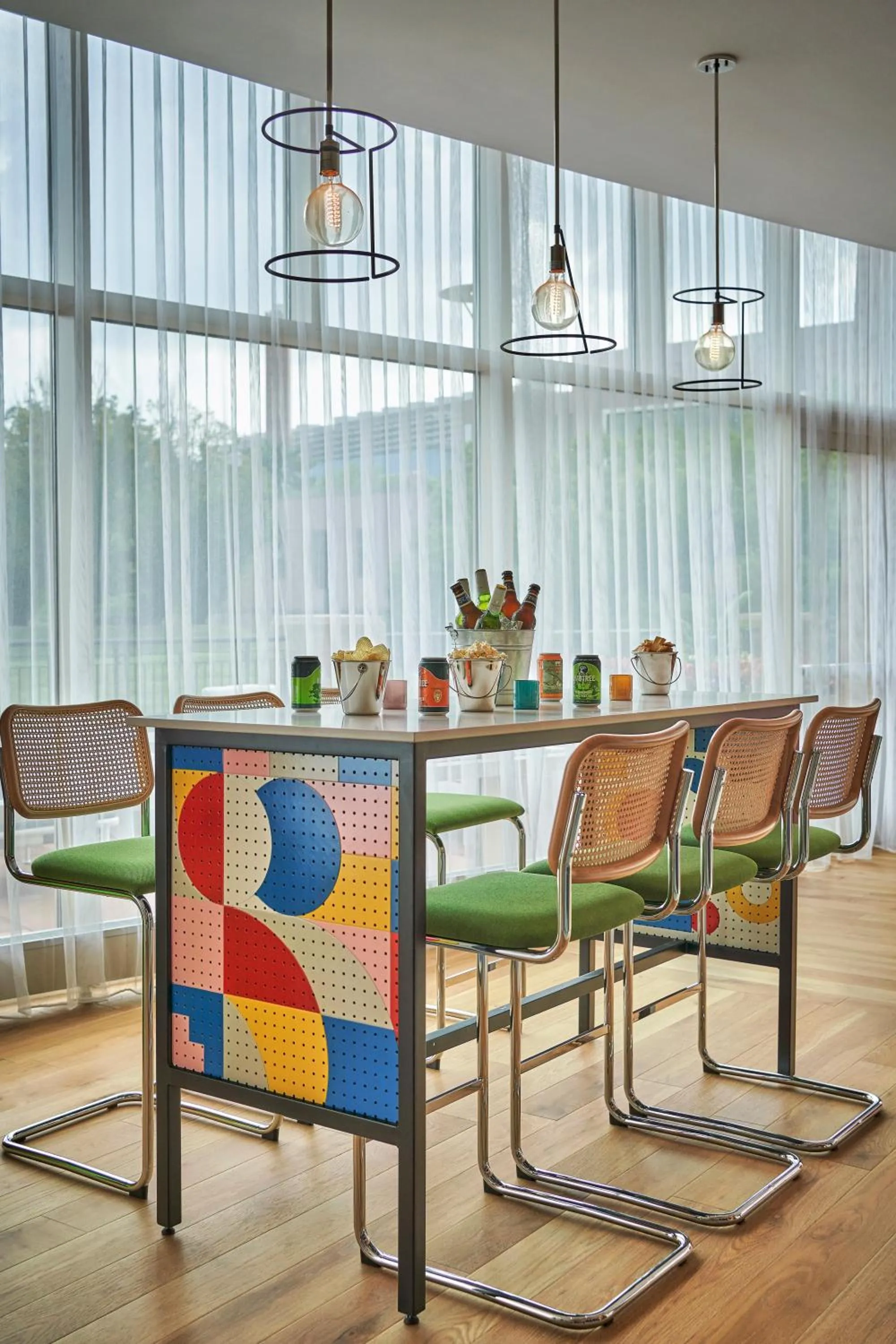 Restaurant/places to eat in Graduate by Hilton Cincinnati