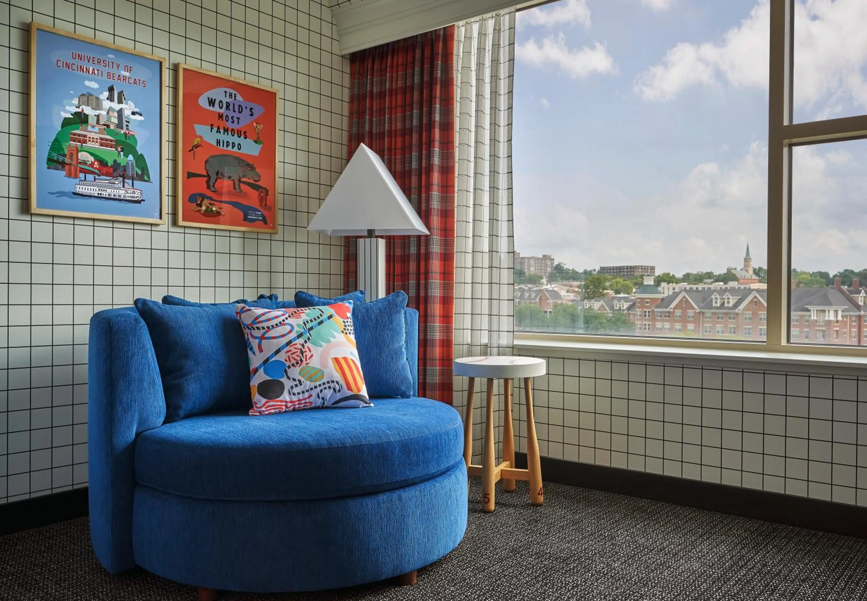 Seating area in Graduate by Hilton Cincinnati