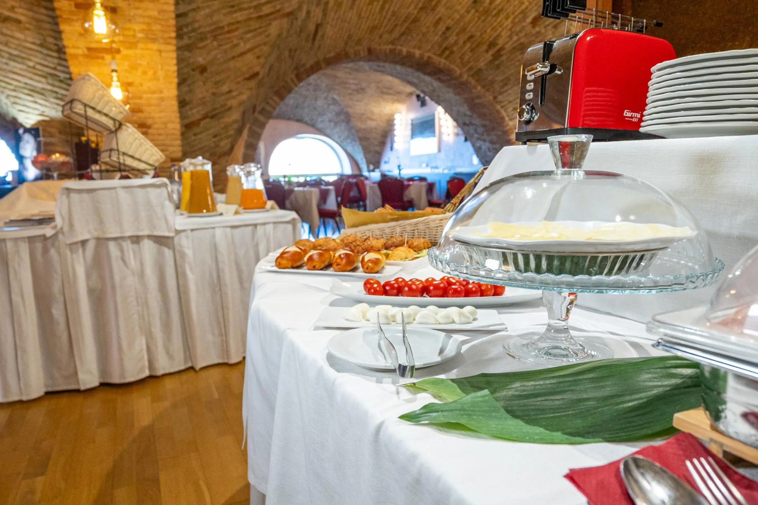 Food and drinks in Art Hotel Santa Lucia