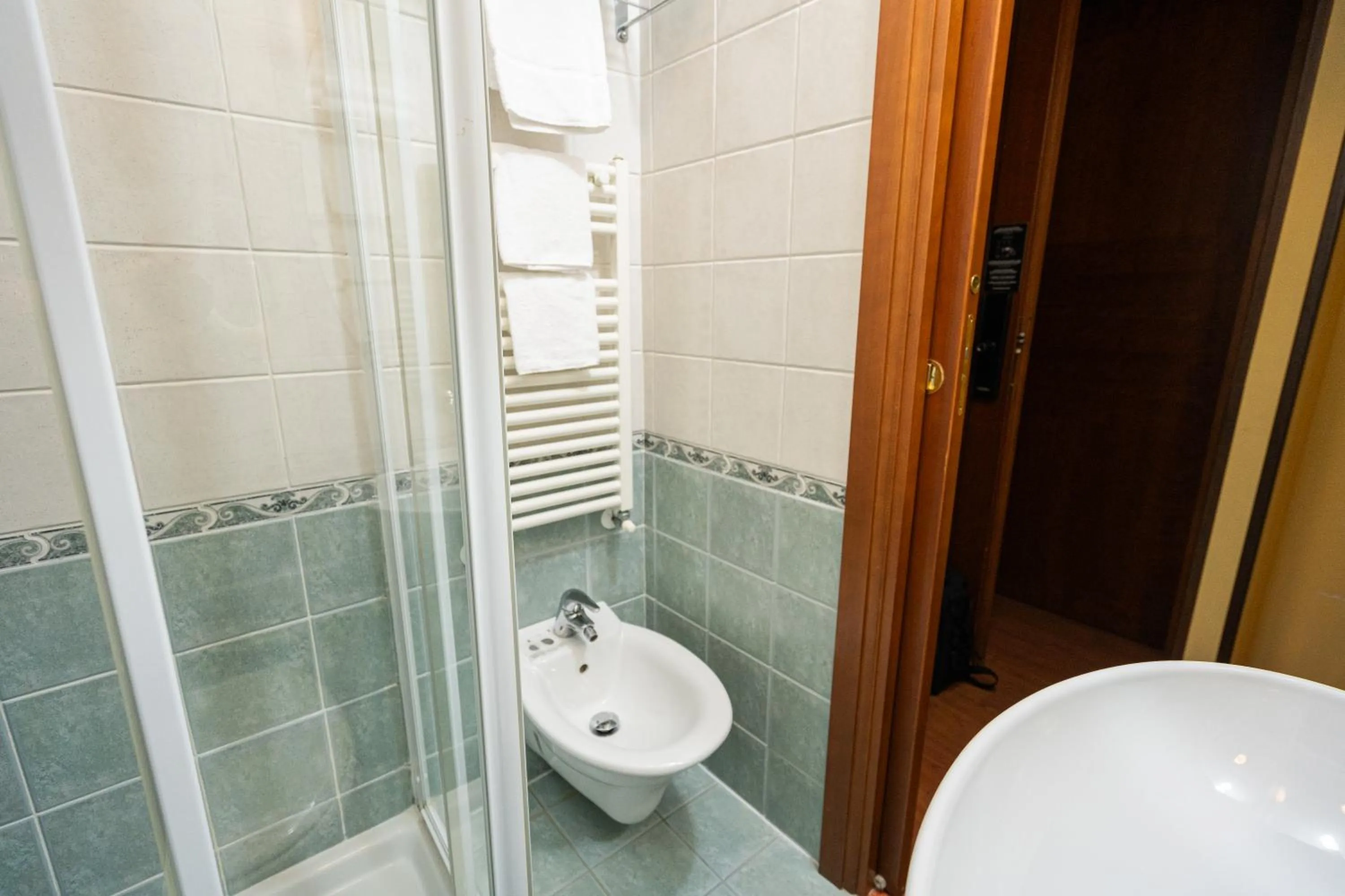 Shower in Art Hotel Santa Lucia