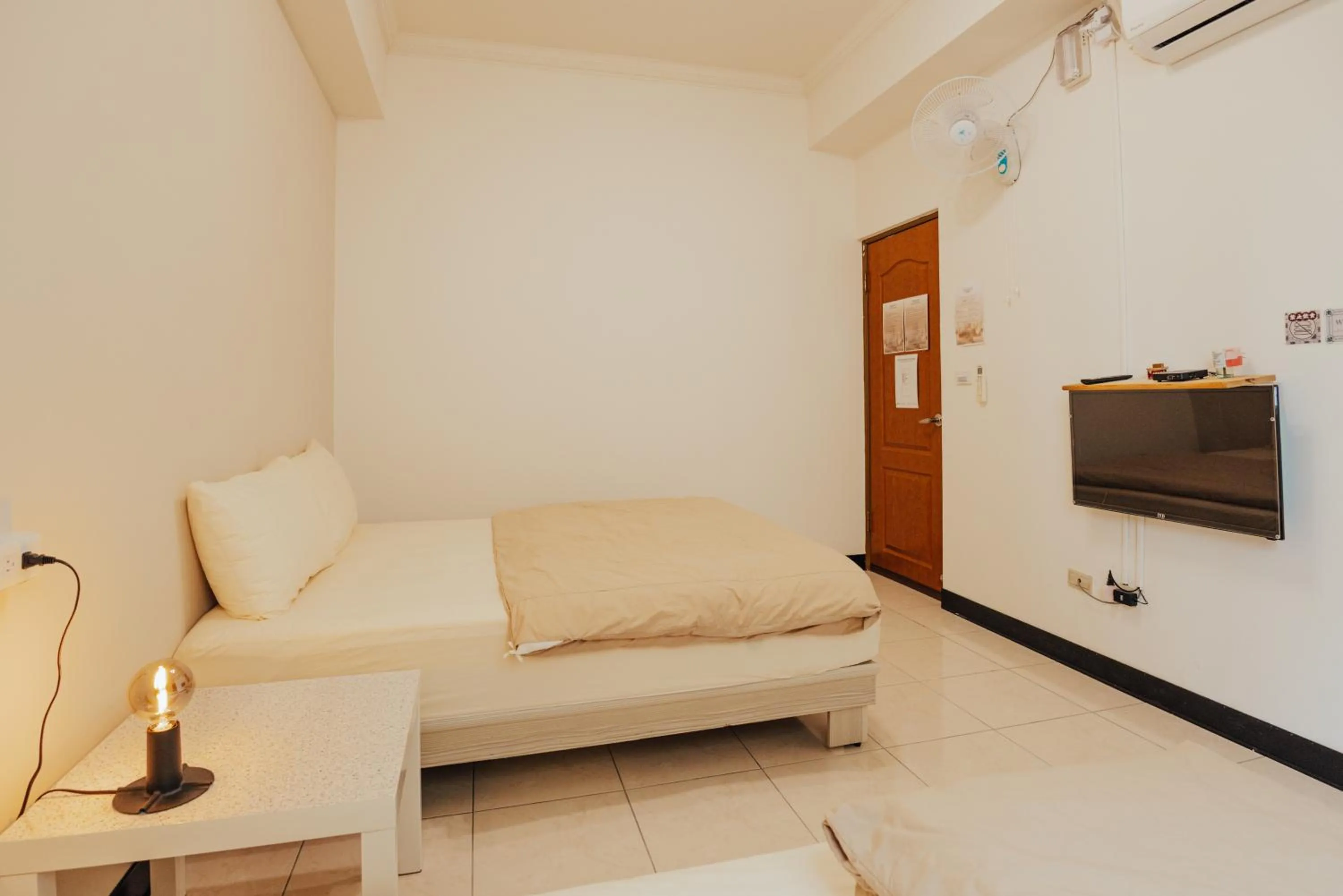 Bed in Maybe Homestay