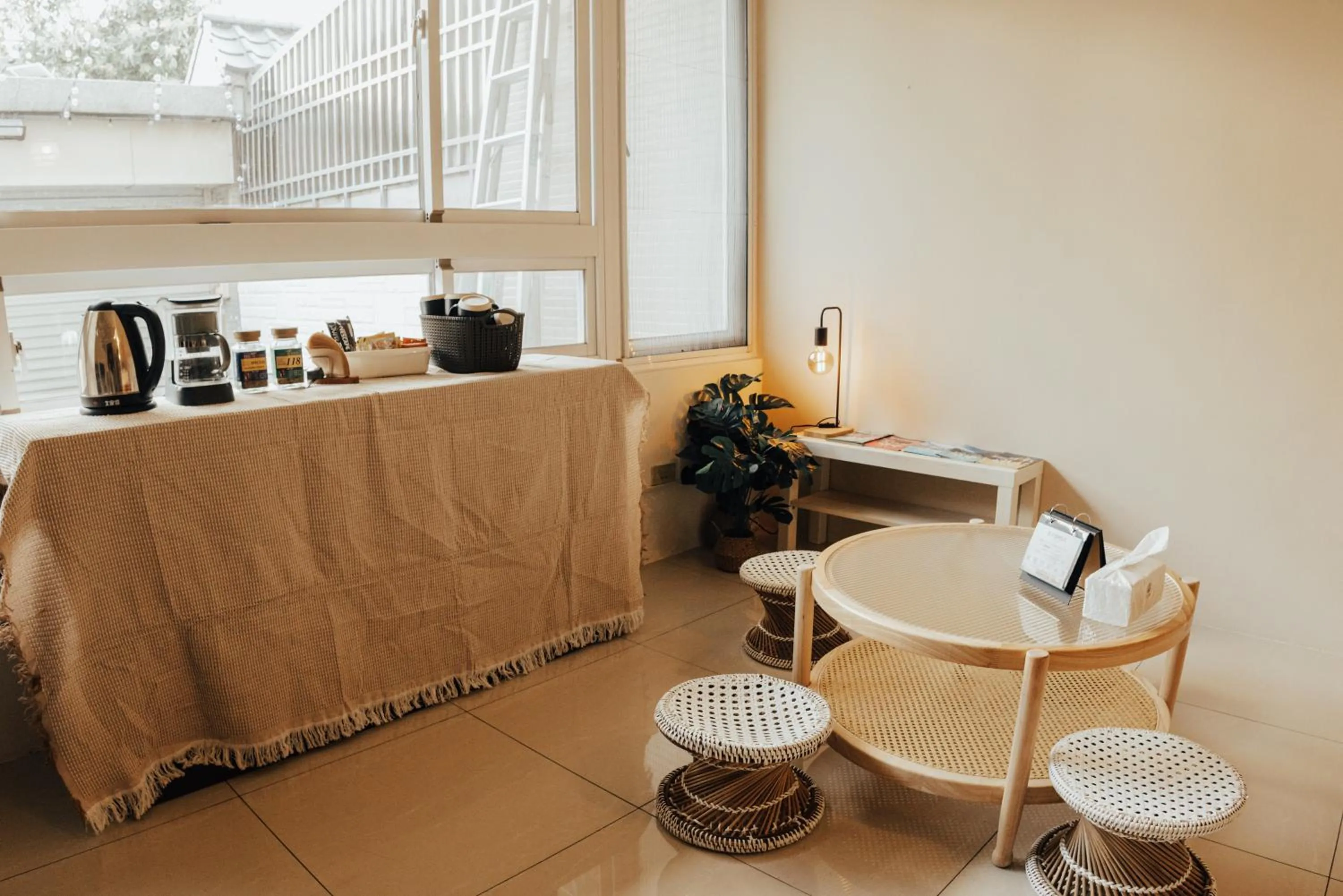 Coffee/tea facilities in Maybe Homestay